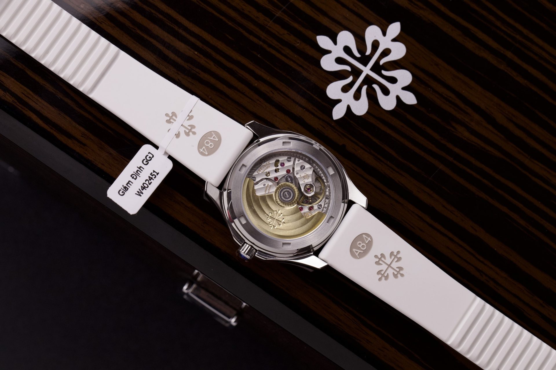 Patek Philippe Replica 11 Watch Aquanaut 5067 White Moissanite Diamond 35.6mm
