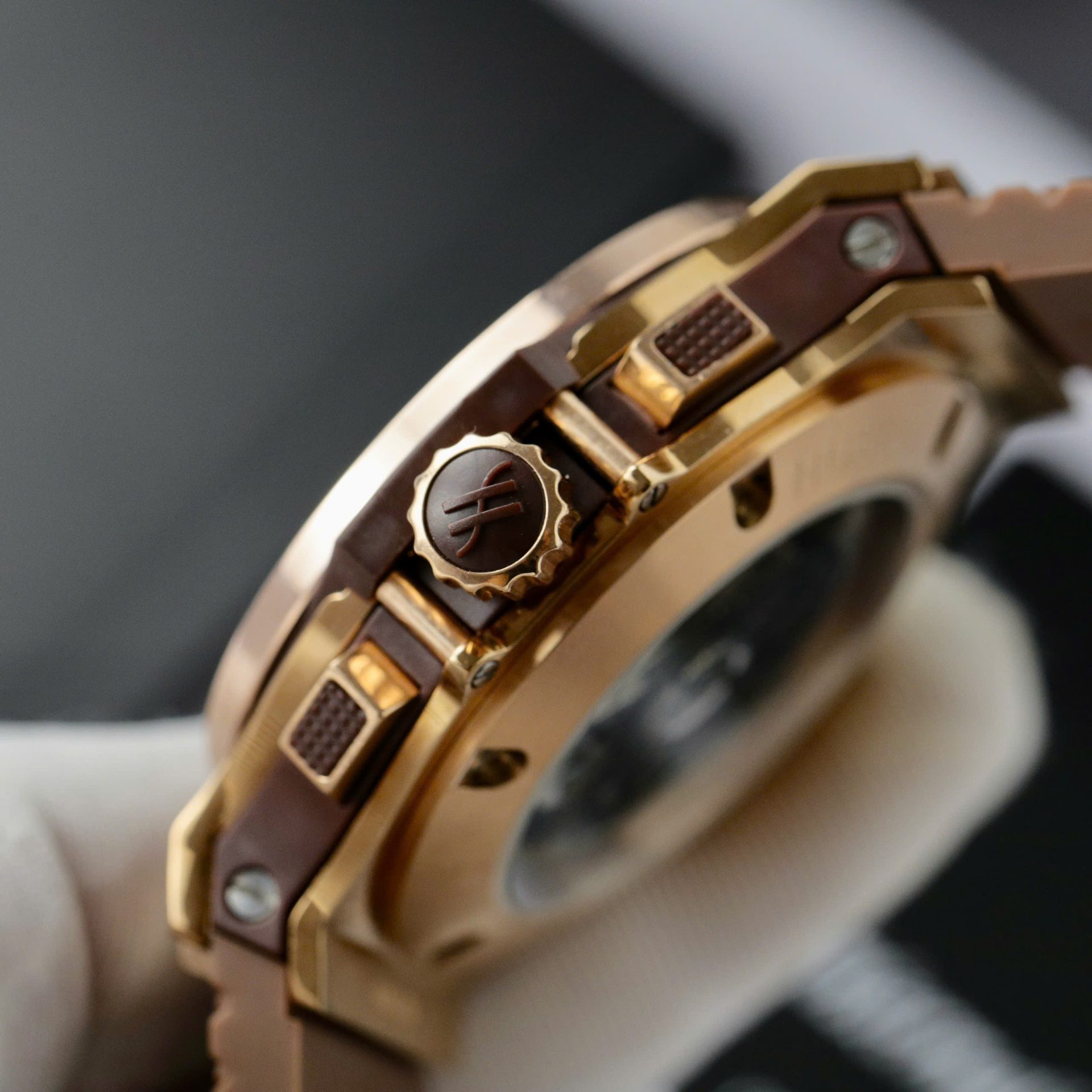 Hublot Big Bang King Gold Custom Moissanite Diamonds Hong Kong 42mm