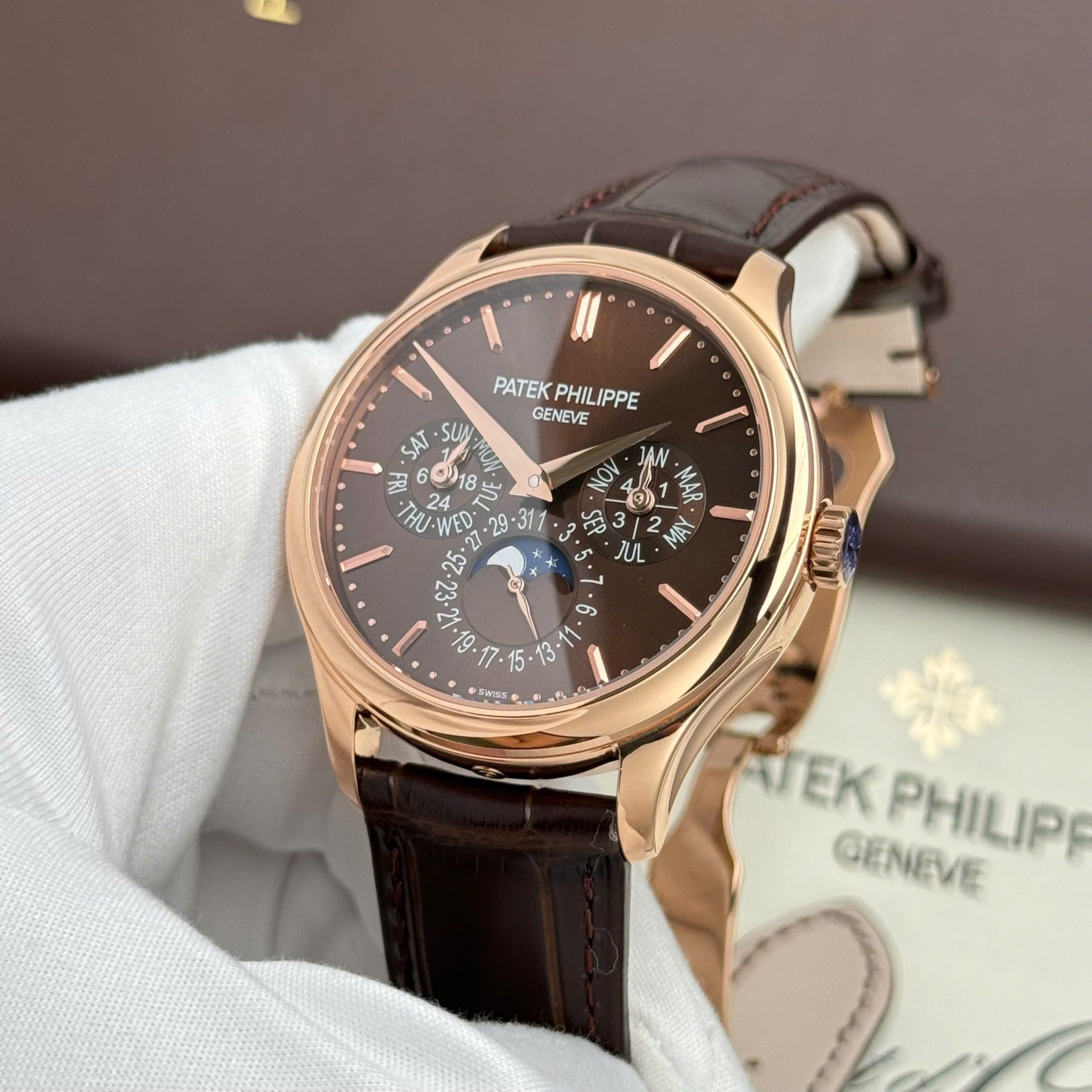 Patek Philippe Best Replica Watches Grand Complications 5327R Automatic Movement Chocolate Dial 40mm