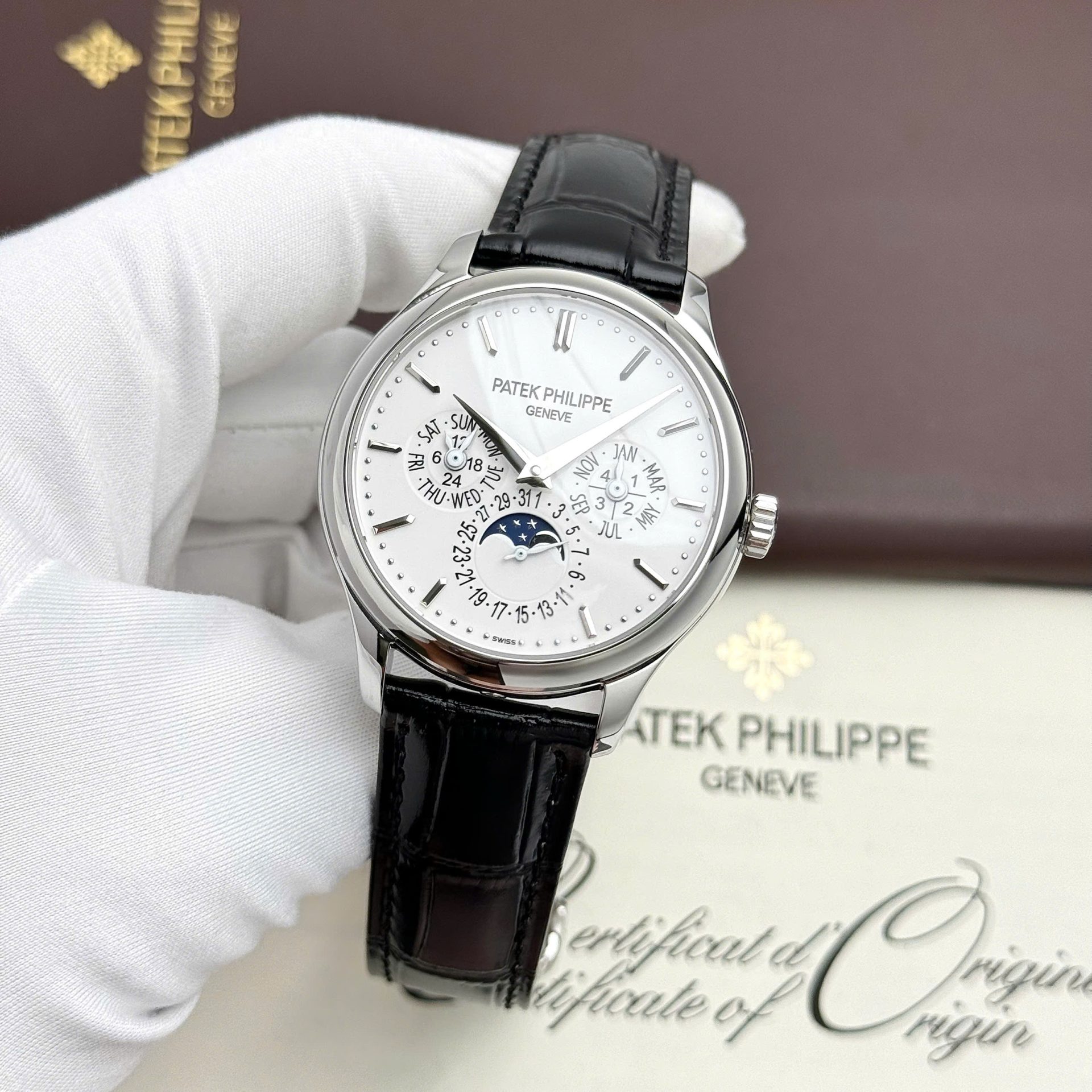 Patek Philippe Best Replica Watches Grand Complications 5327G Automatic Movement White Dial 40mm