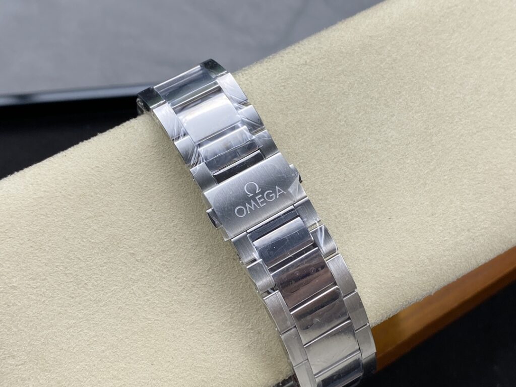 Omega Replica 11 Watch Aqua Terra Worldtimer Steel Strap Factory VS 43mm