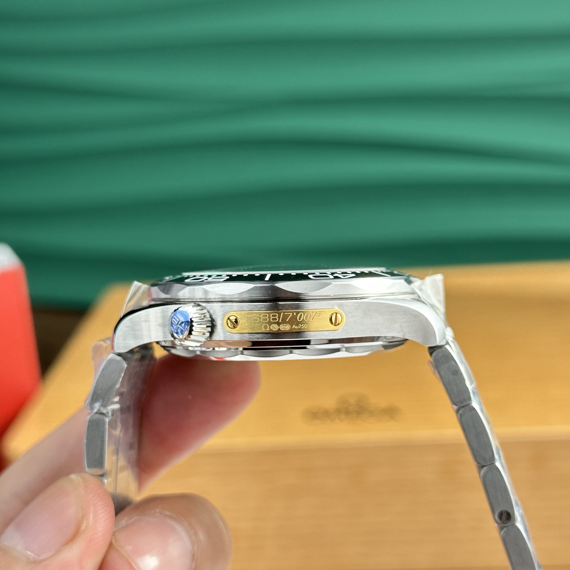 Omega Replica 1:1 Watch Seamaster James Bond 007  VS Factory 42mm