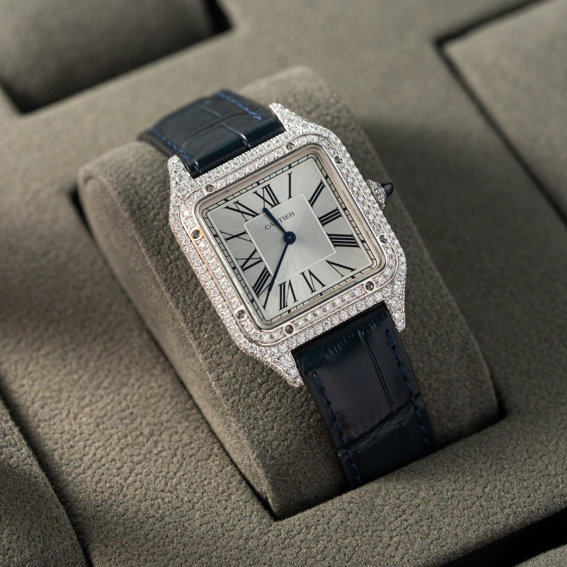 Cartier Replica 1:1 Watch Santos Dumont Large With Full Moissanite Diamond Hong Kong 42mm