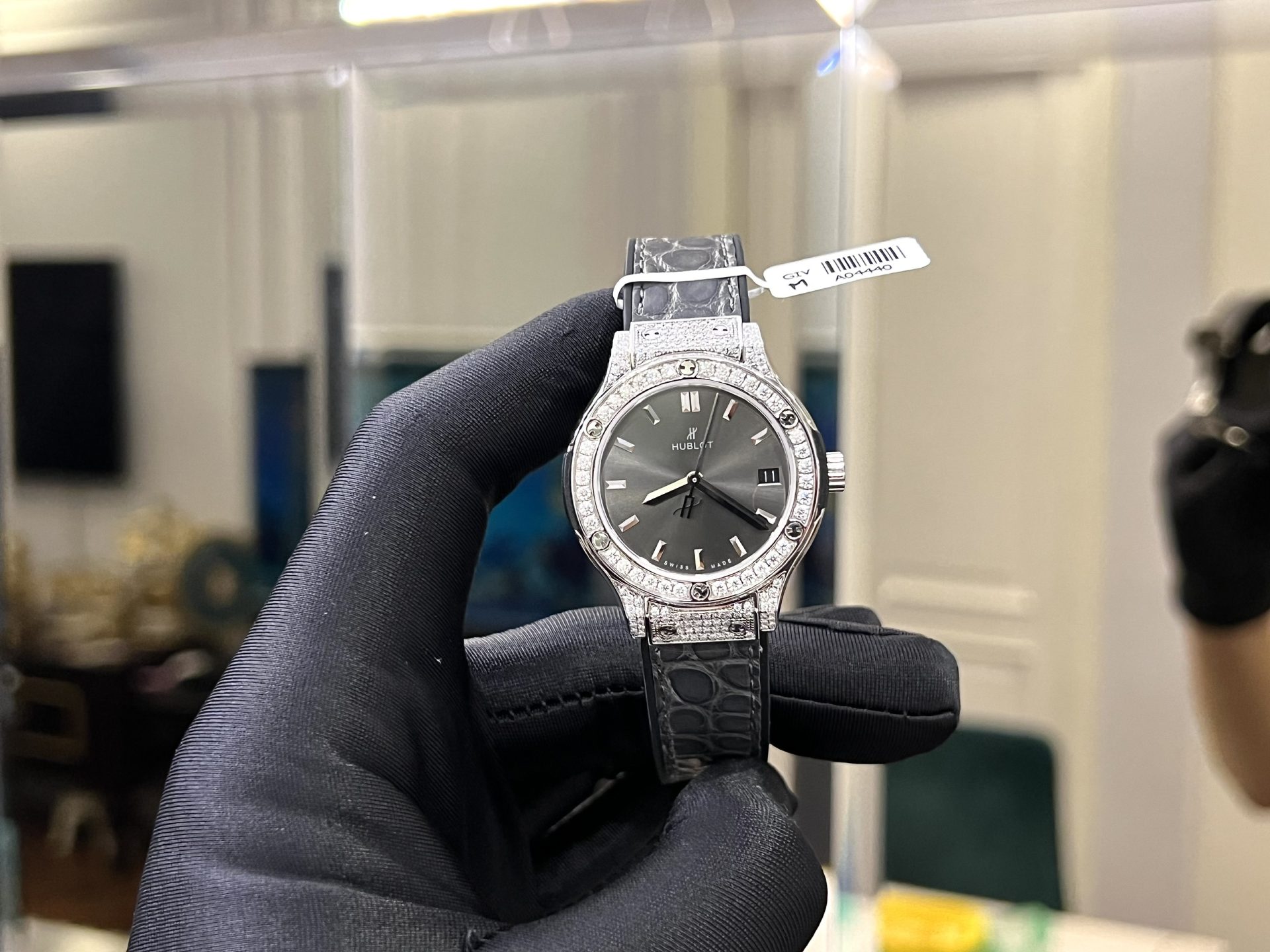 Hublot Classic Fusion Women Dial Gray Copies Watches Full Diamonds Moissanite Hong Kong 33mm