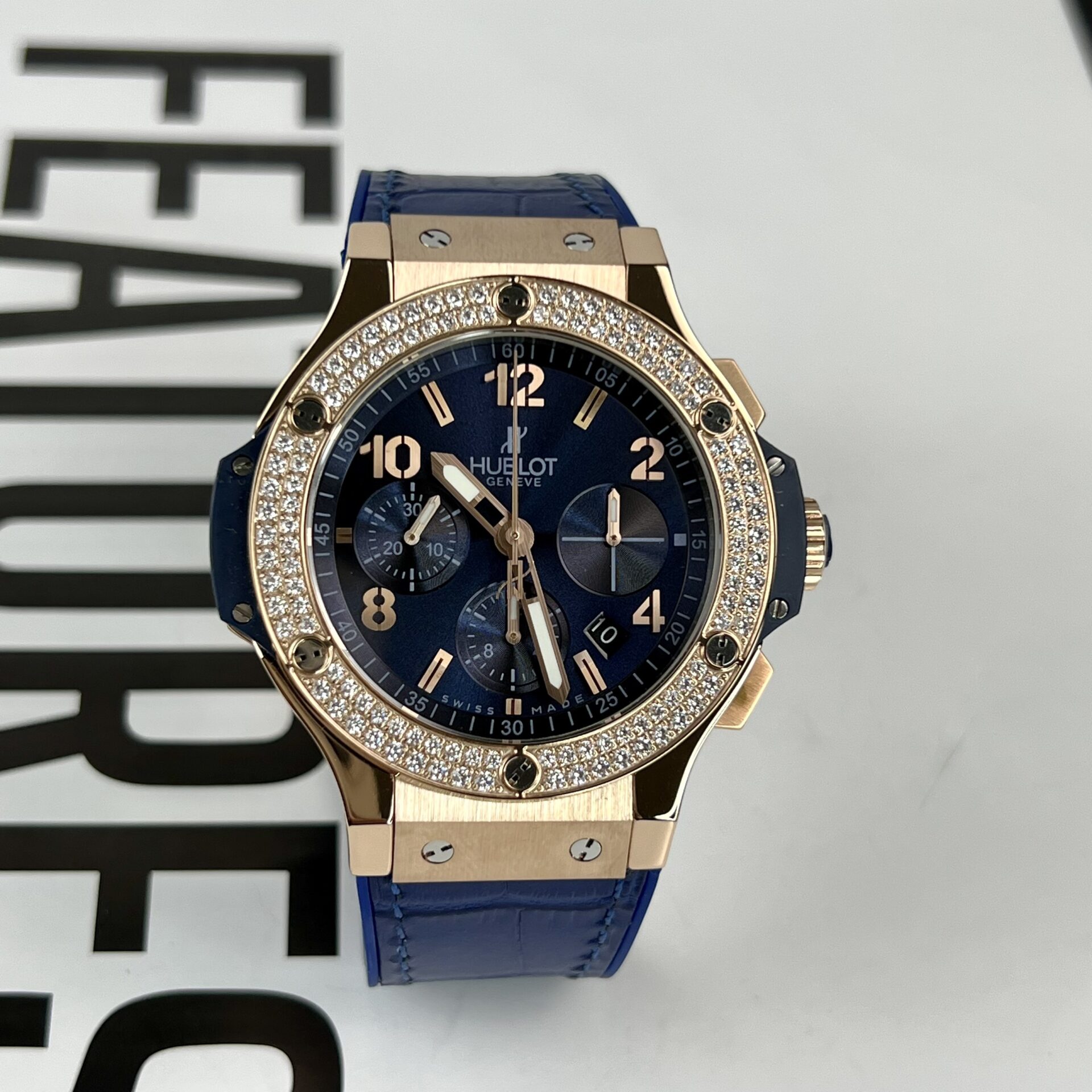 Hublot Replica 1:1 Watch Big Bang Chronograph Blue With Moissanite Bezel 44mm