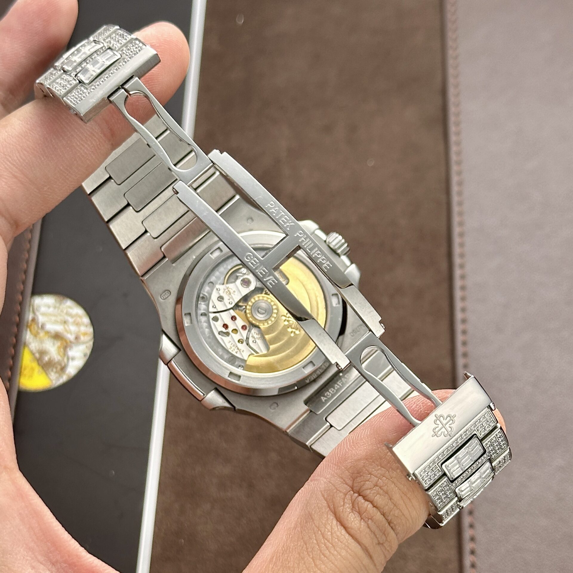 Patek Philippe Replica 1:1 Watch Nautilus 5719 Swiss Movement Full Diamond 40mm