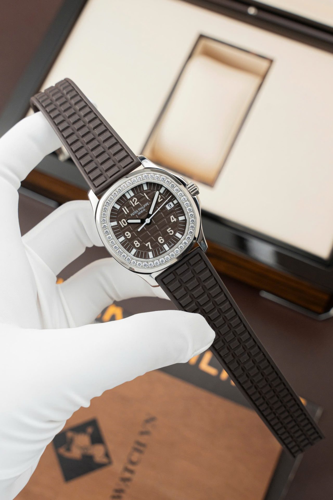 Patek Philippe Aquanaut 5067 Replica Watches Quartz Movement PPF Factory 35.6mm