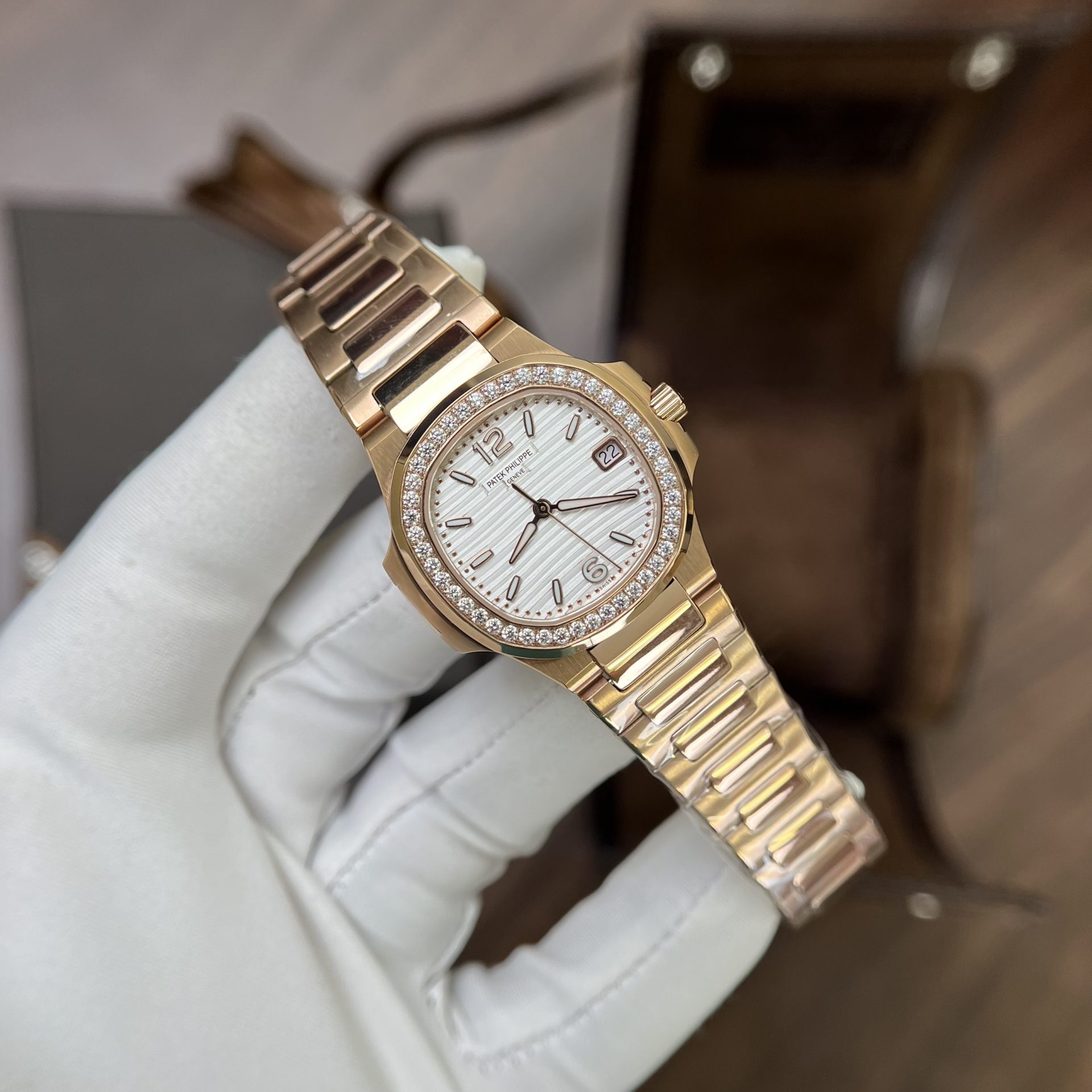 Patek Philippe Replica 11 Watch Nautilus 7010 Rose Gold With Stone Metal Strap 32mm