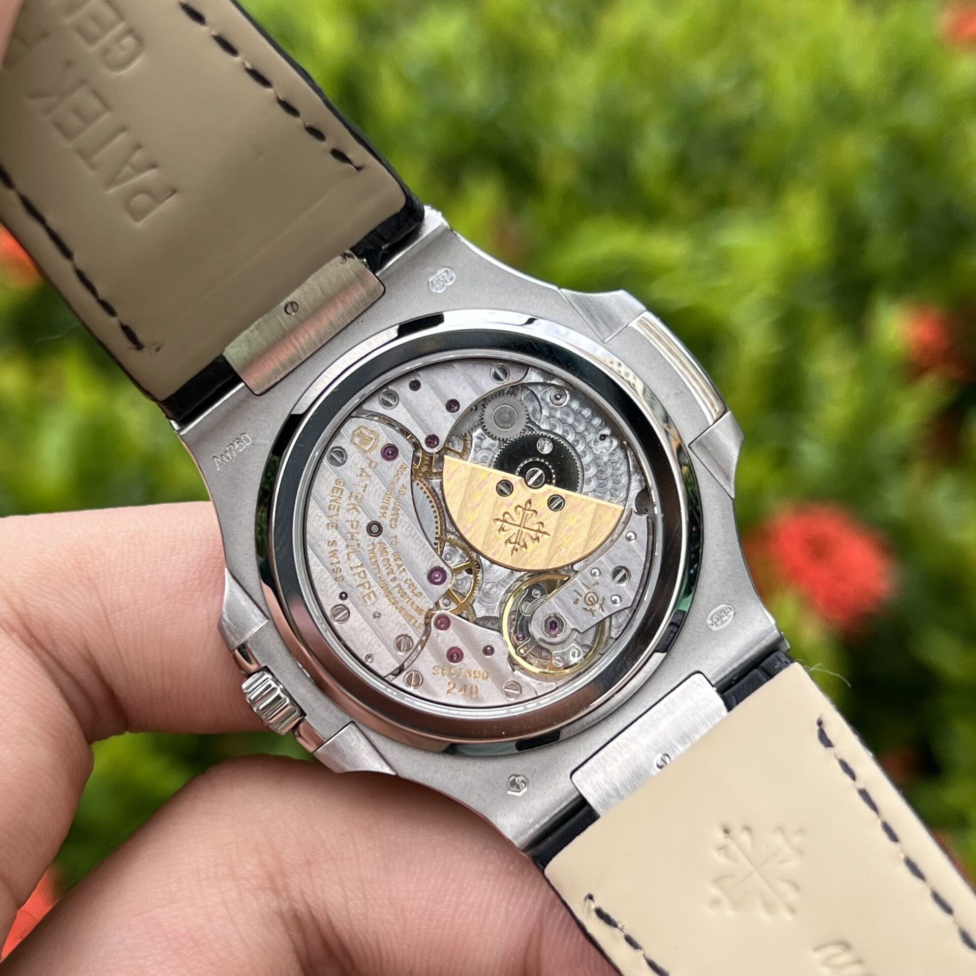 Patek Philippe Replica 11 Watch Nautilus 5722 G Moissanite Diamond Bezel 40mm