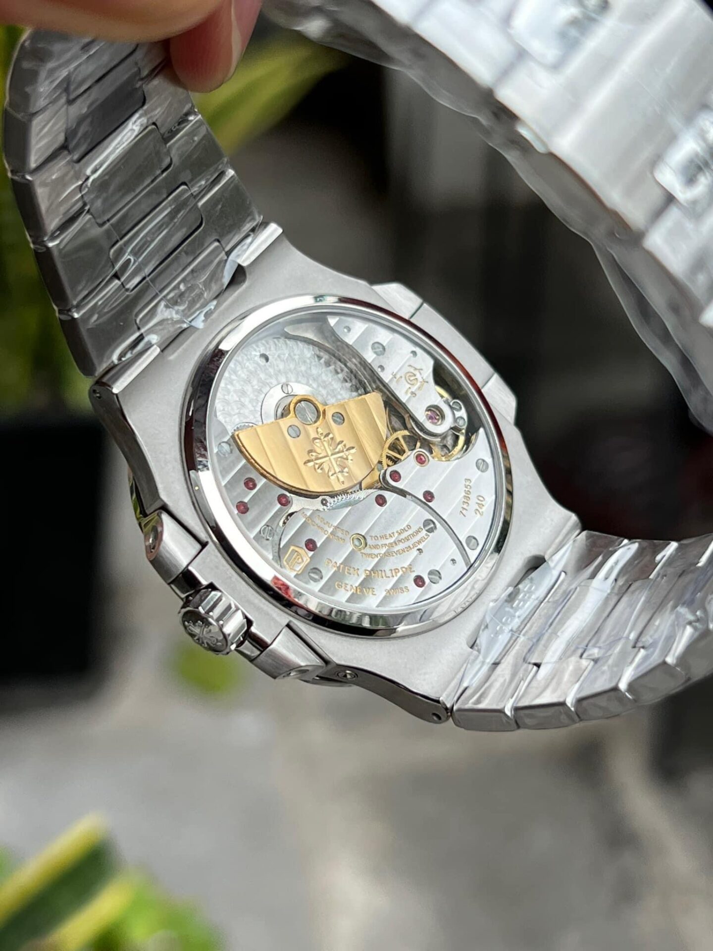 Patek Philippe Replica Watch Nautilus 5712 Metal Strap Gray Dial Factory GR 40mm