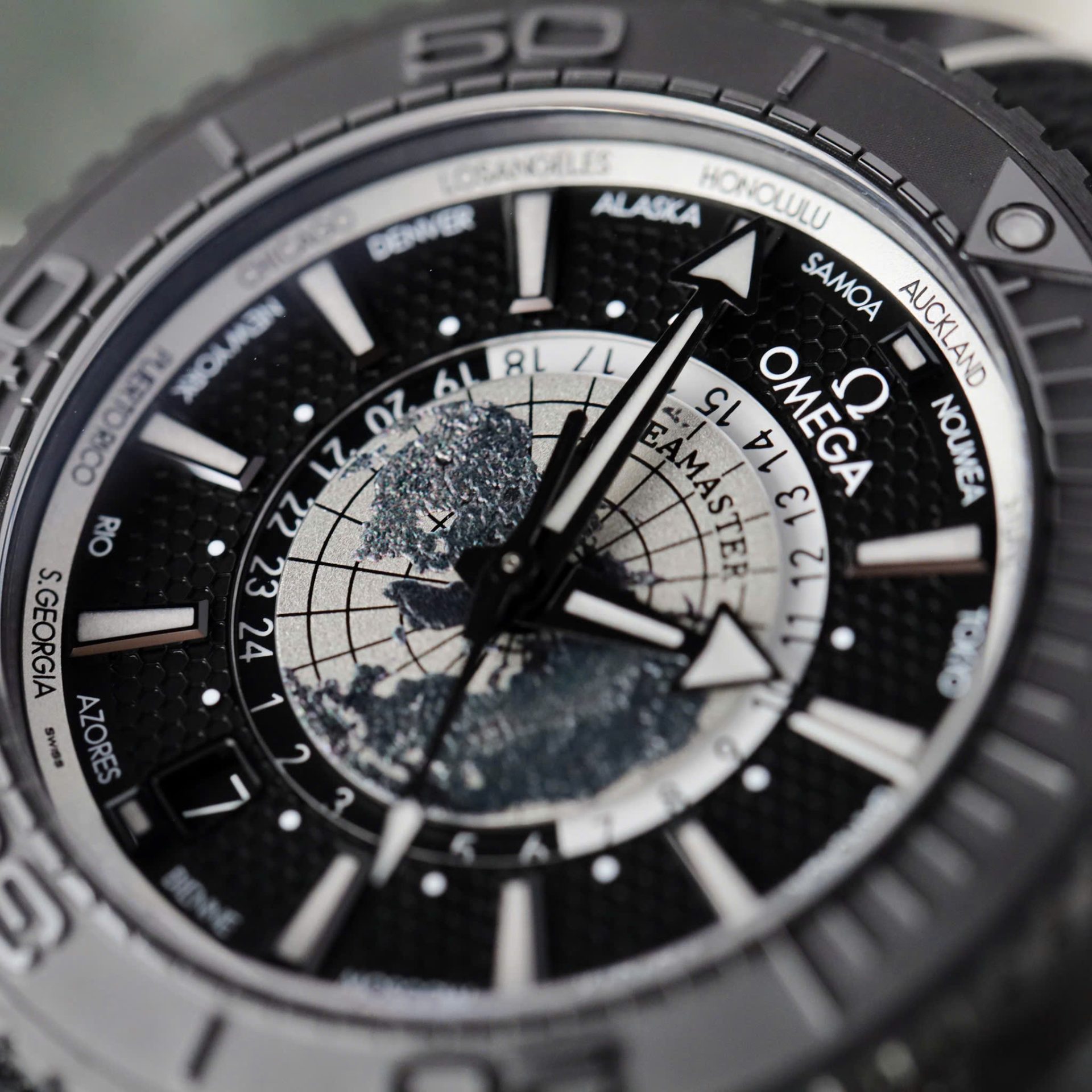 Omega Seamaster Planet Ocean Worldtimer Imitation Watches Black Ceramic Rubber Strap VS Factory 45.5mm
