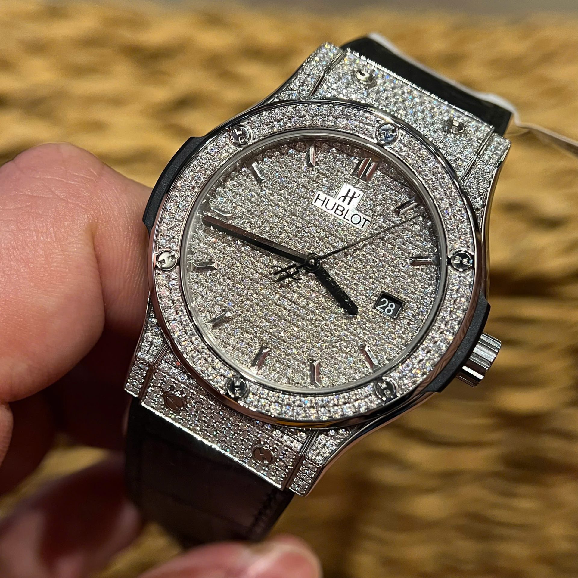 Hublot Classic Fusion Titanium Diamonds Pavé Customs Full Moissanite Imitation Luxury Watches 42mm