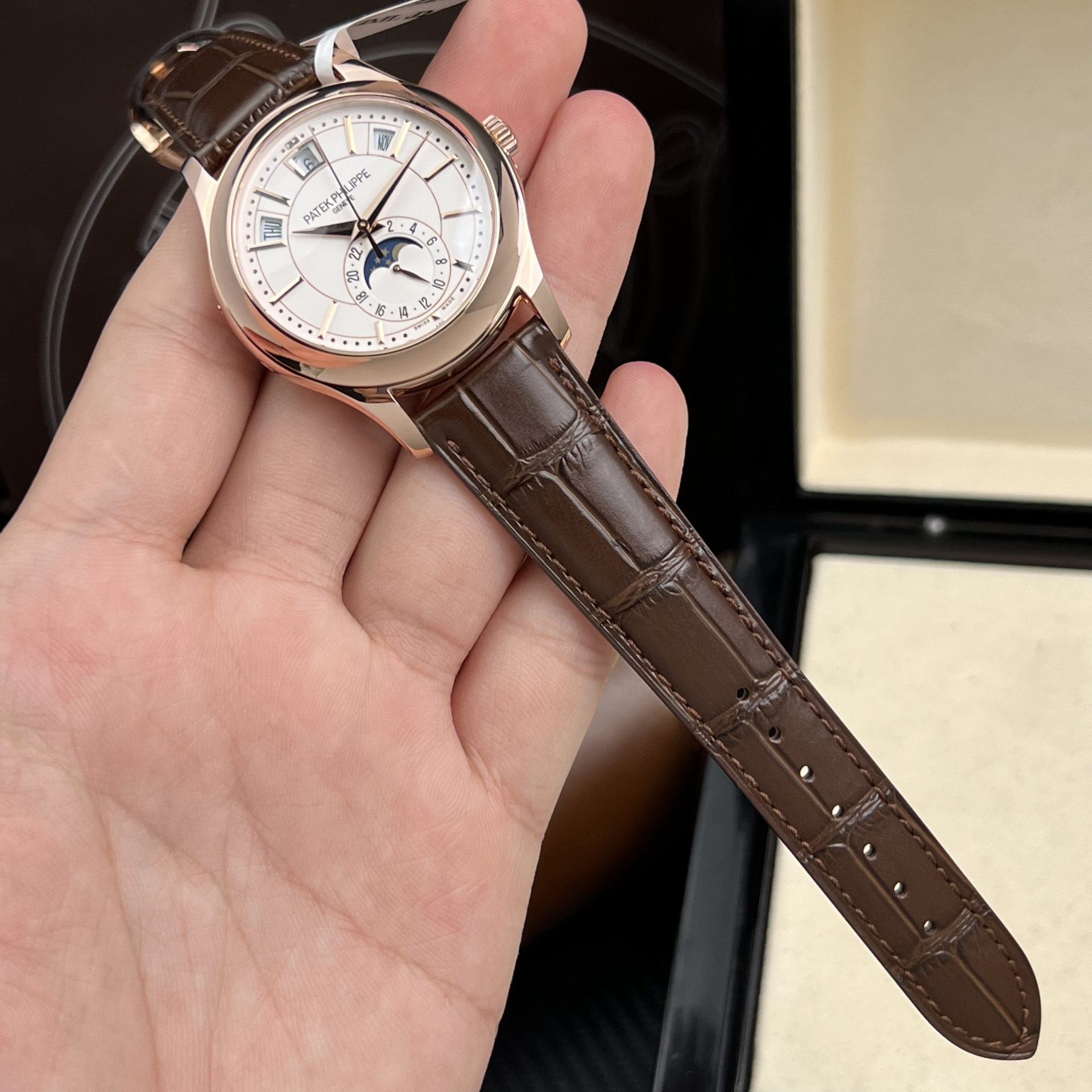 Patek Philippe Replica 1:1 Watch 5205R 18K Rose Gold Wrapped Men White Face 40mm