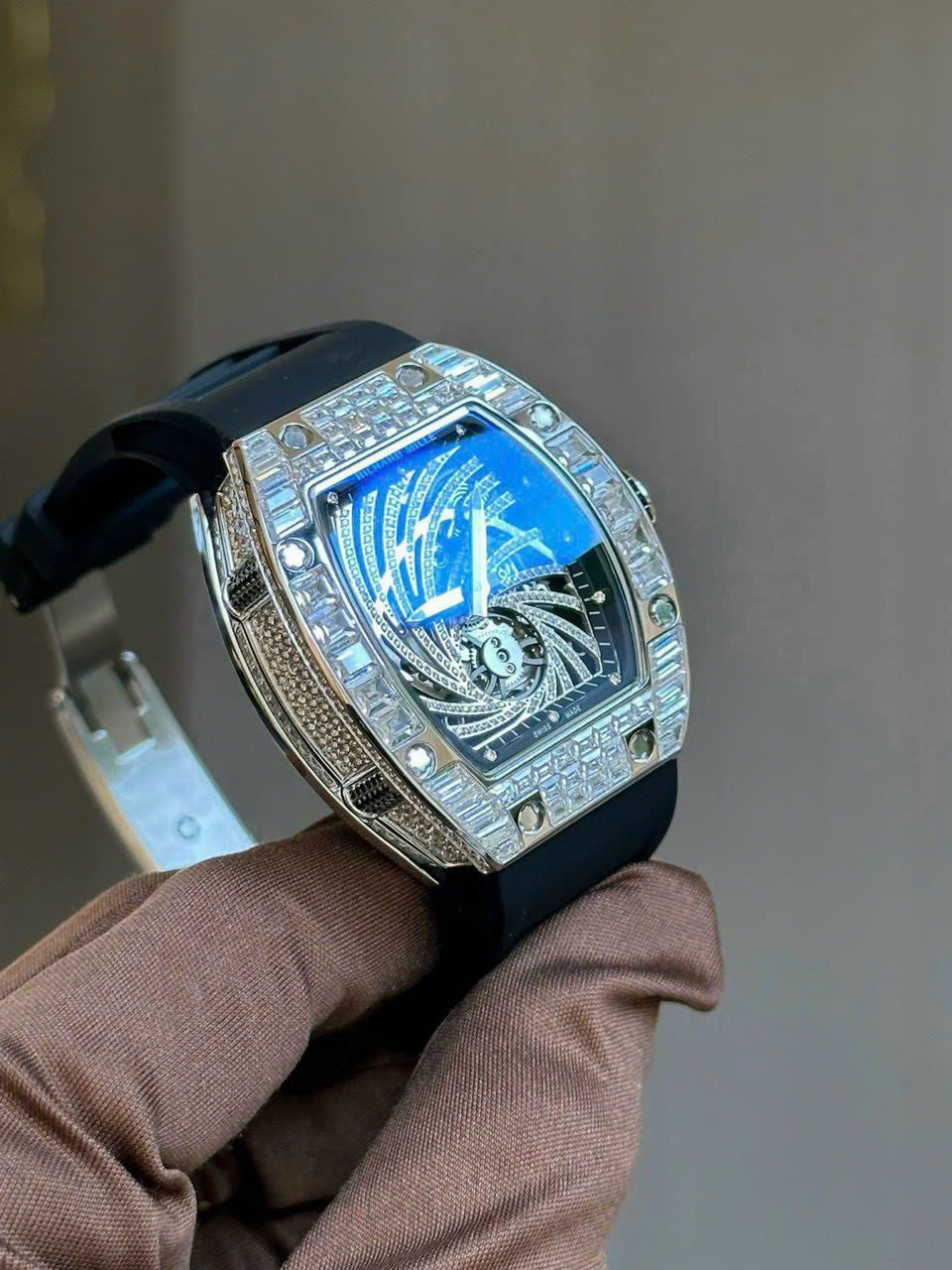 Richard Mille Replica 1:1 Watch RM51-01 Tornado With Full Stone 40mm