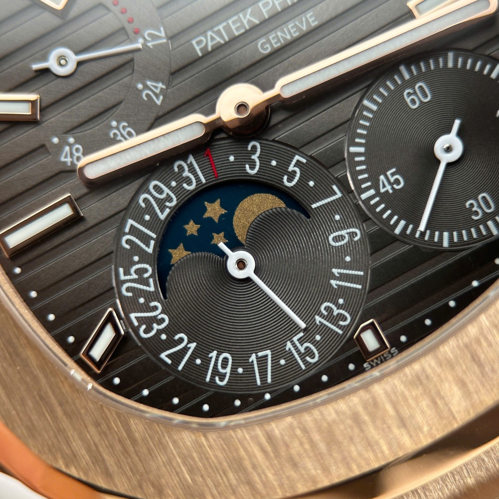 Patek Philippe Nautilus 5712R Replica Watches Gray Dial Leather Strap PPF Factory Version 3 40mm