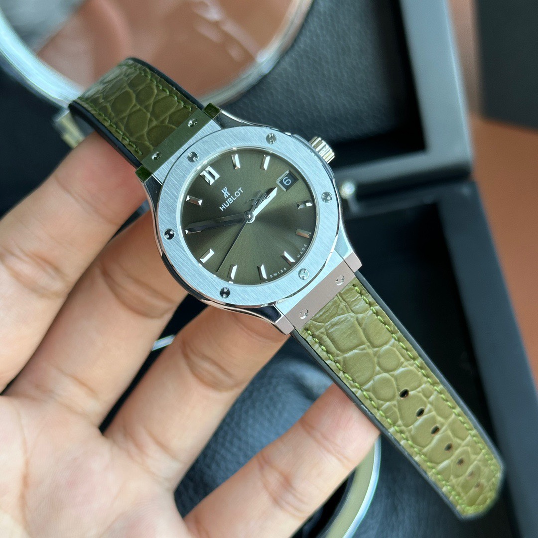 Hublot Replica 1:1 Watch Classic Fusion Women s Battery Swiss 33mm