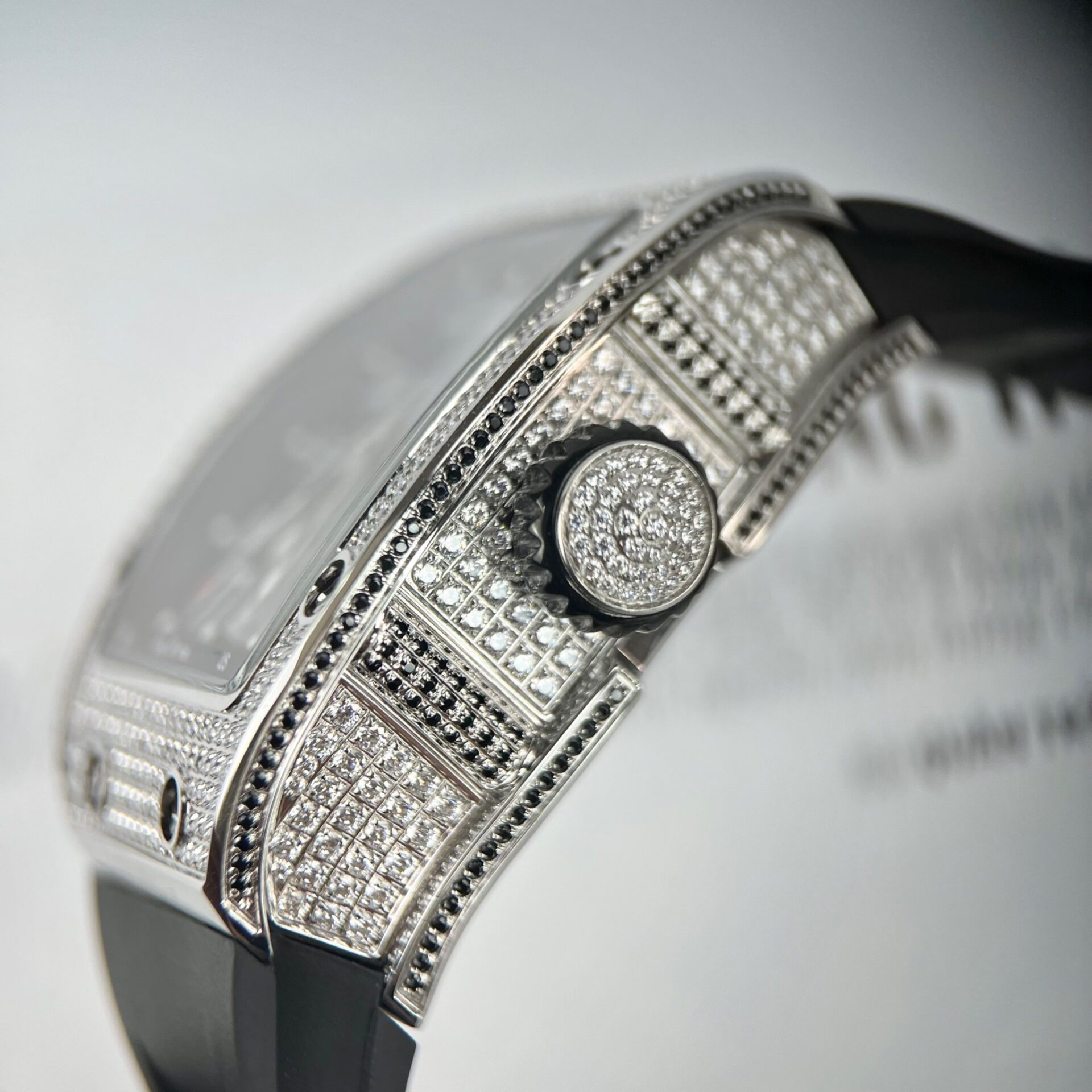 Richard Mille RM 010 Replica 1:1 Watch Silver With Stone Bezel AG 40MM