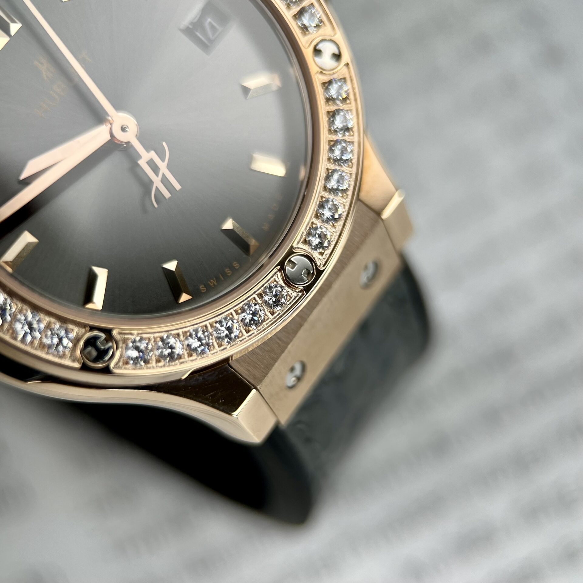 Hublot Replica 11 Watch Classic Fusion King Gold Women s Grey Dial Diamond Bezel 33mm