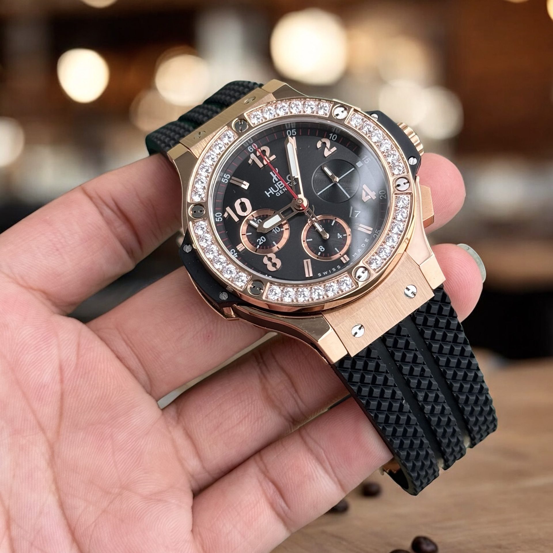 Hublot Replica 1:1 Watch Big Bang Chronograph King Gold Black Rubber Strap 44mm