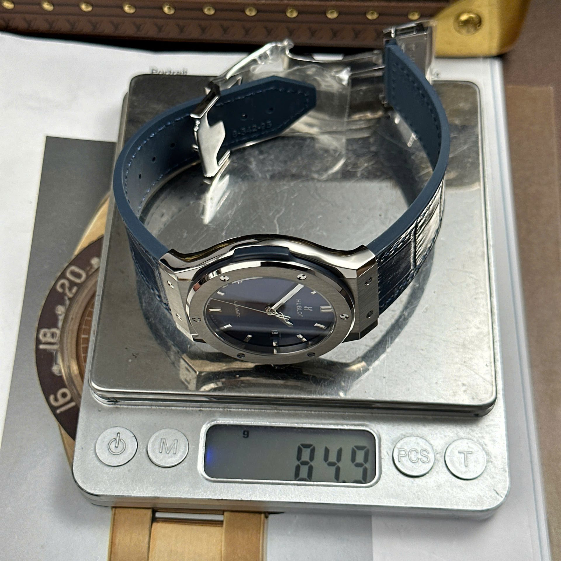 Hublot Classic Fusion Titanium Imitation Watches Blue Dial Weight 84 Grams Super Light JJZ Factory 42mm