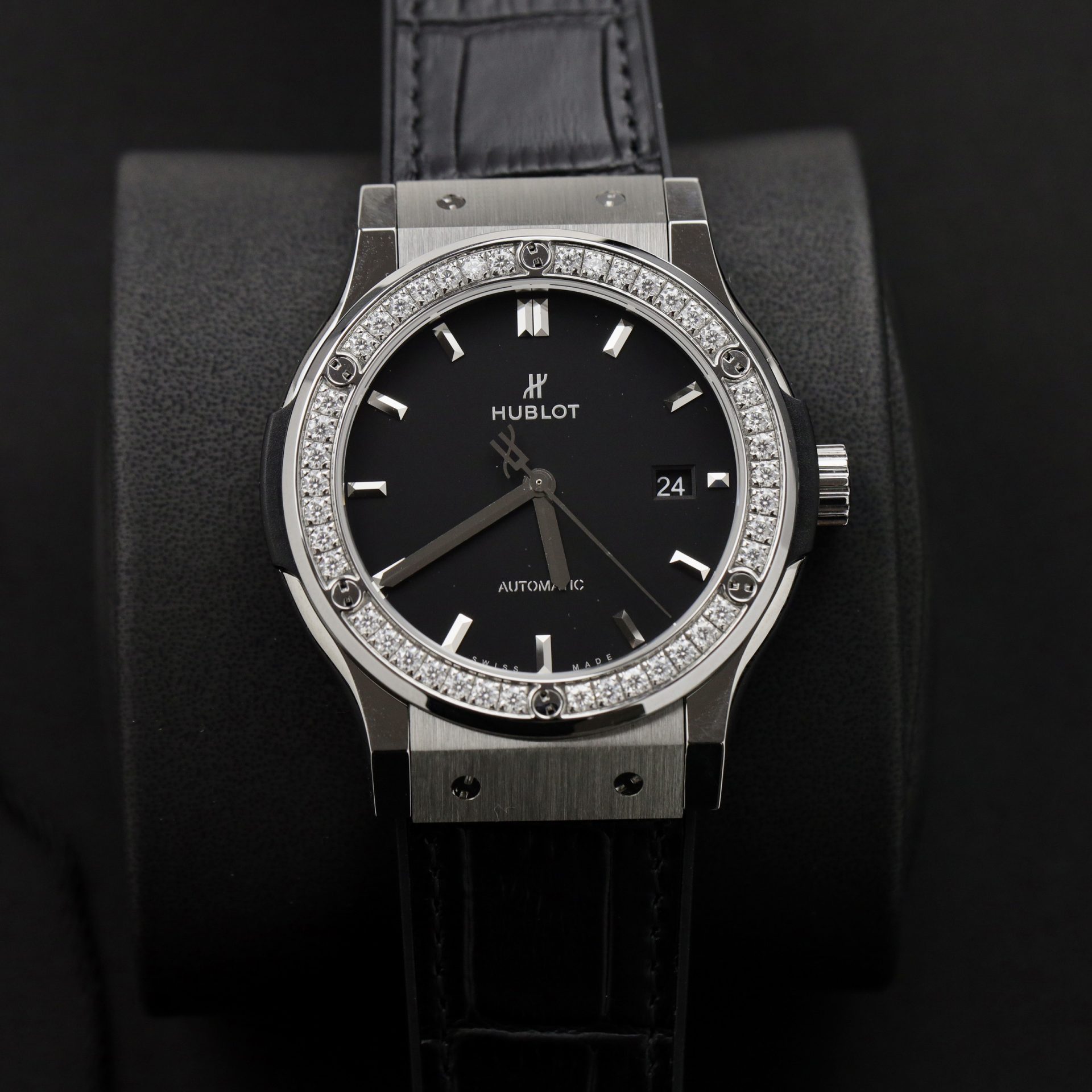 Hublot Replica 11 Watch Classic Fusion Face Black Moissanite Diamond APS Factory 42mm