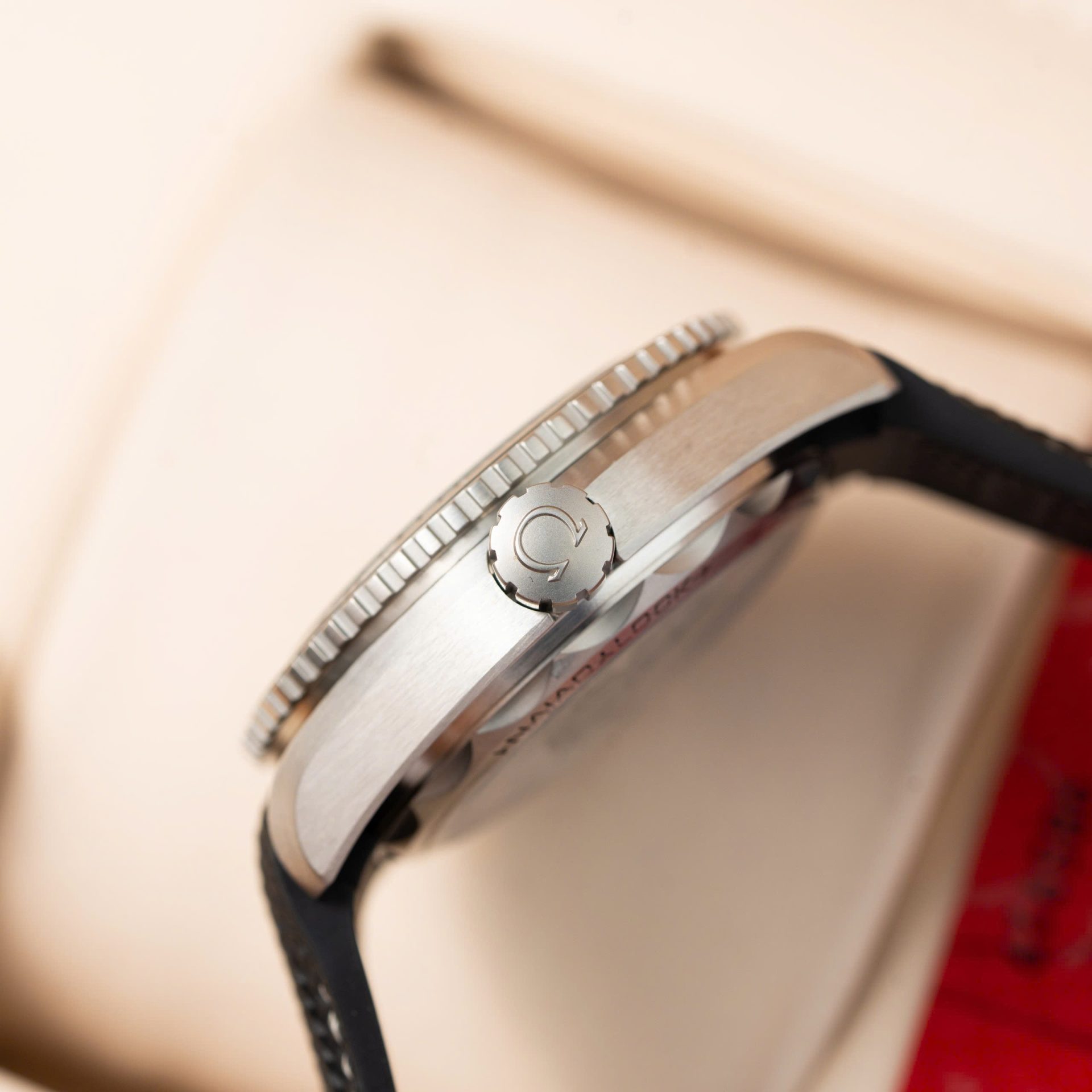 Omega Replica Watch Seamaster Planet Ocean Black Dial Rubber Strap Factory VS 43.5mm