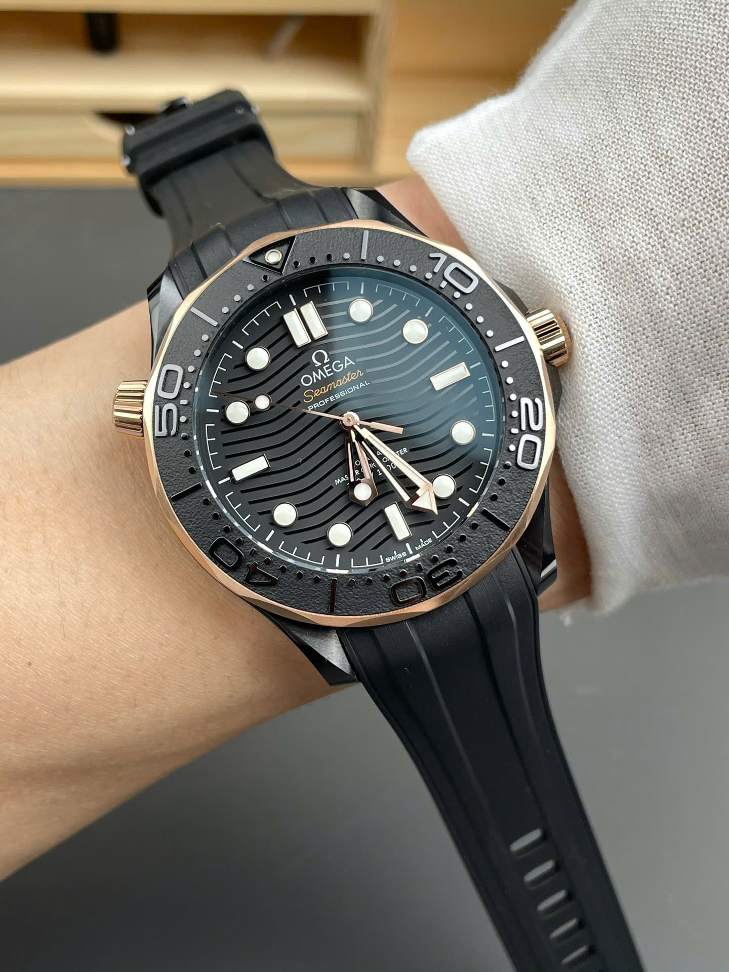 Omega Seamaster Chronometer Black Ceramic Imitation Luxury Watches Best Quality VS Factory 42mm