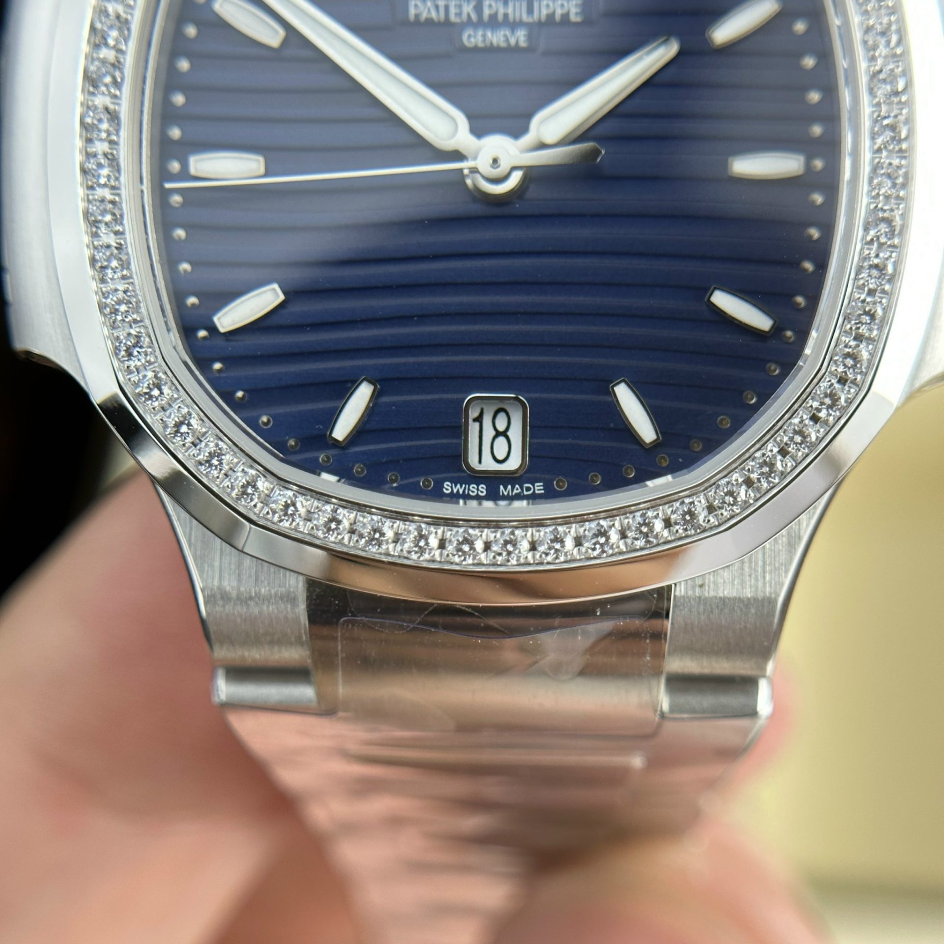 Patek Philippe Replica 1:1 Watch Nautilus 7118 Blue Dial With Stone 3K Factory 35.2mm
