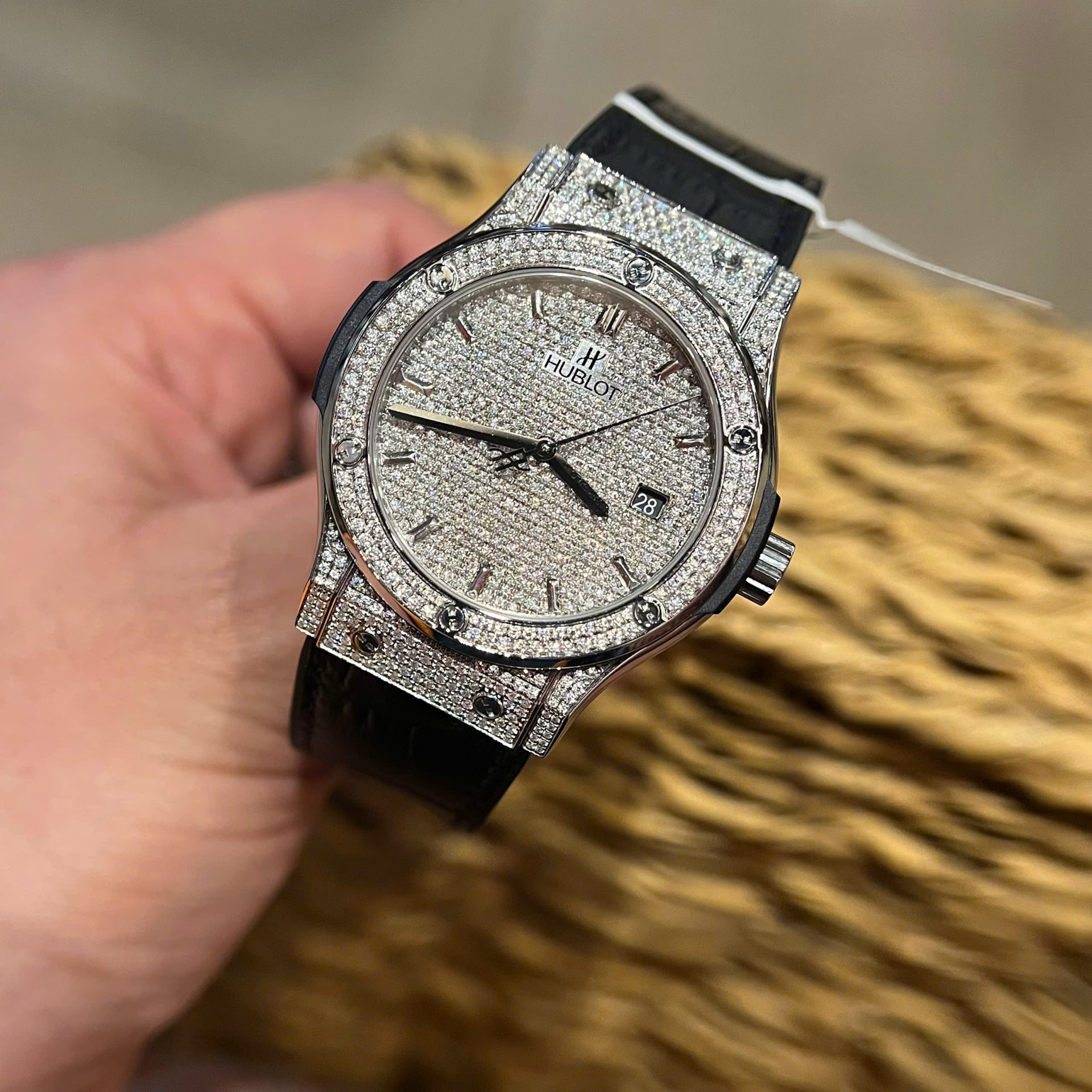 Hublot Classic Fusion Titanium Diamonds Pavé Customs Full Moissanite Imitation Luxury Watches 42mm