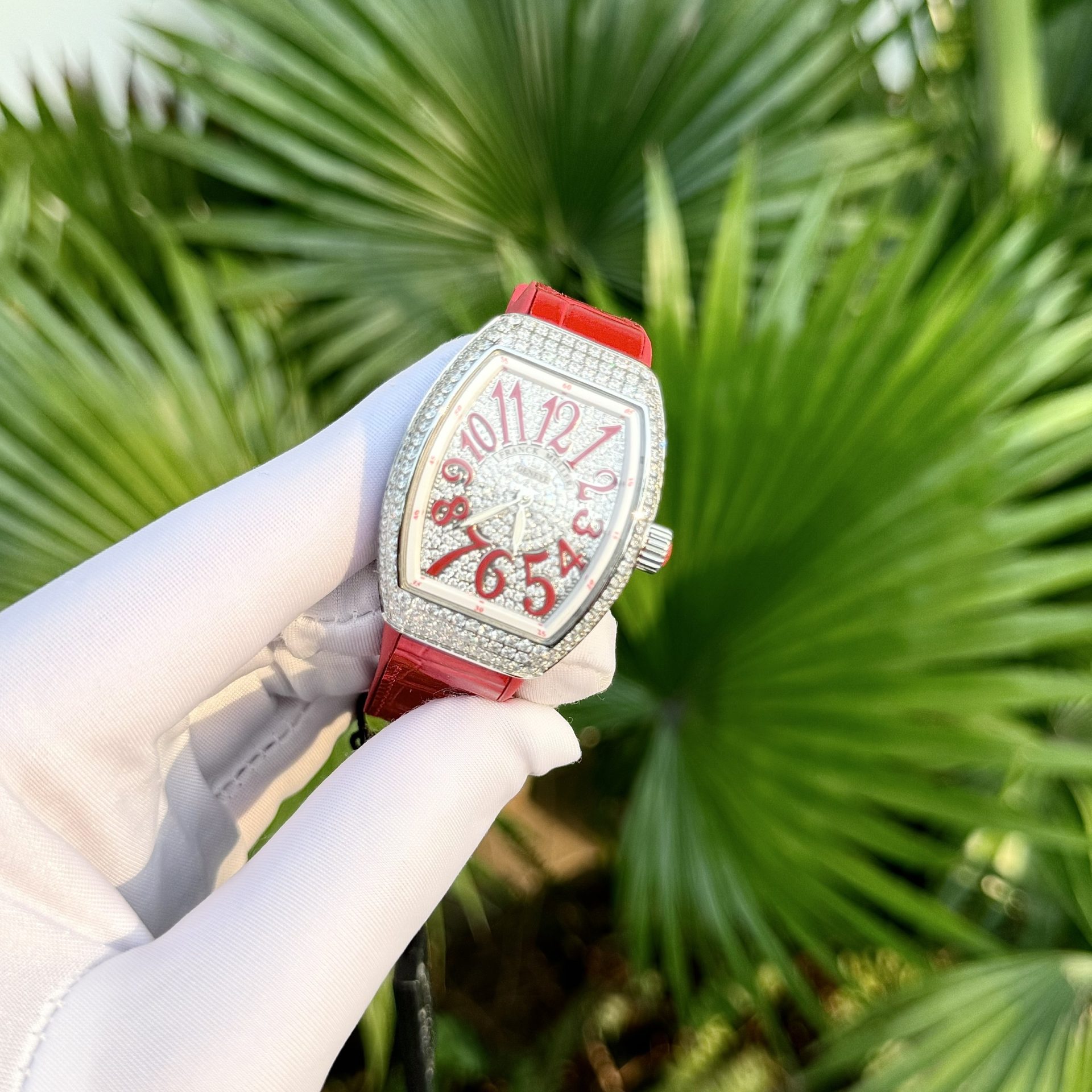 Franck Muller Replica 1:1 Watch V32 with Full Stone Red Dial ABF Factory 32x40mm
