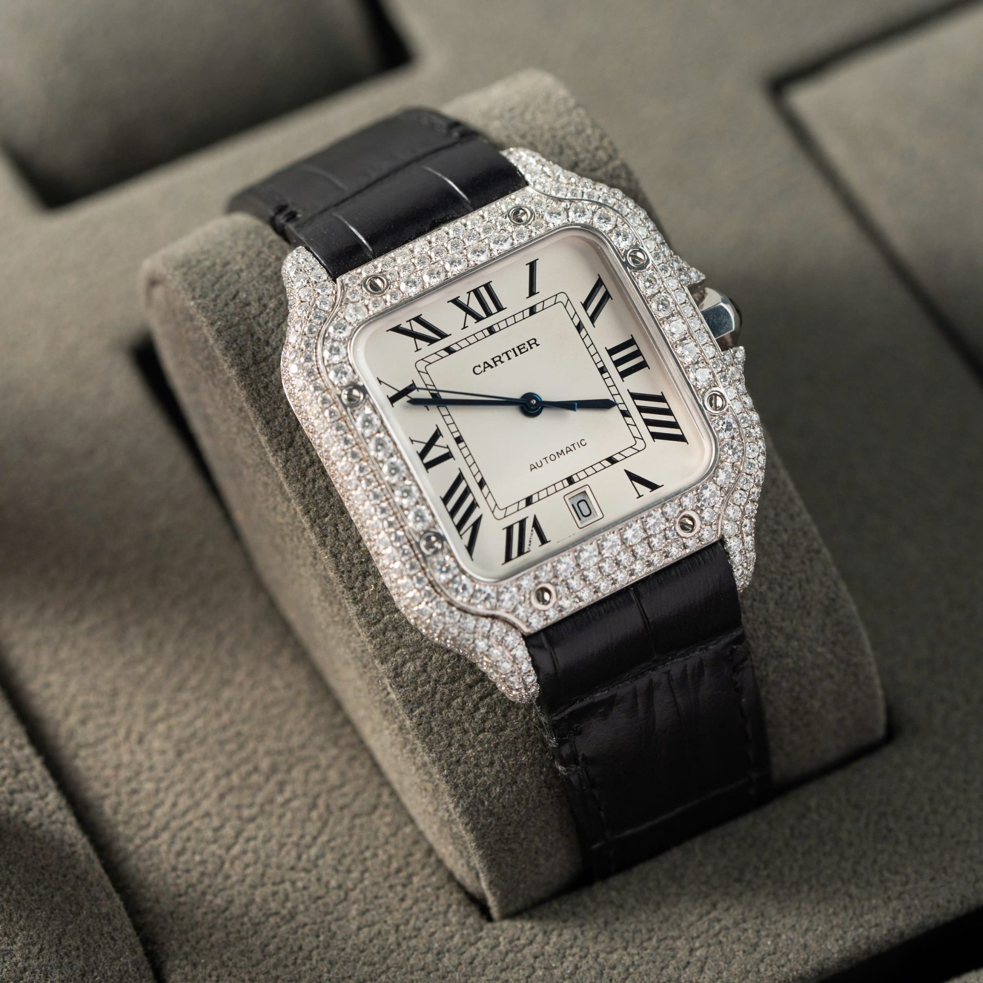 Cartier Santos With Moissanite Diamond Hong Kong Rep 11 Watch Leather Strap 39.8mm