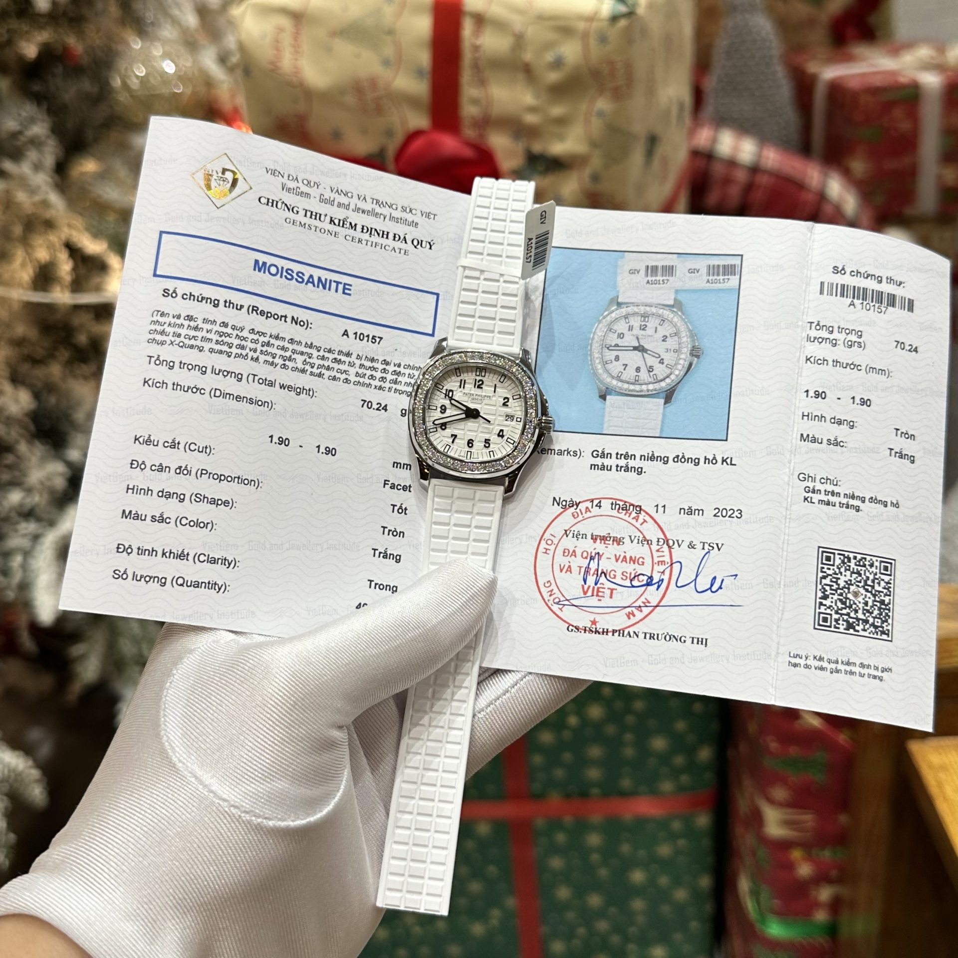 Patek Philippe Replica 1:1 Watch Aquanaut 5067A With Moissanite Diamond 35.6mm