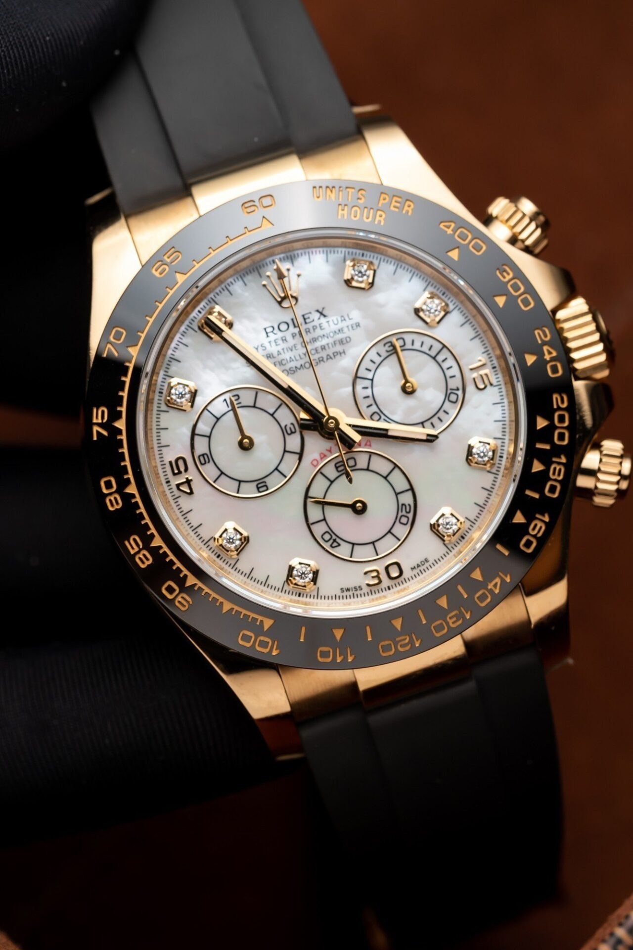 Rolex Daytona 116518 White Mother of Pearl Dial Rep 11 Watch With Moissanite Diamond Clean Factory 40mm