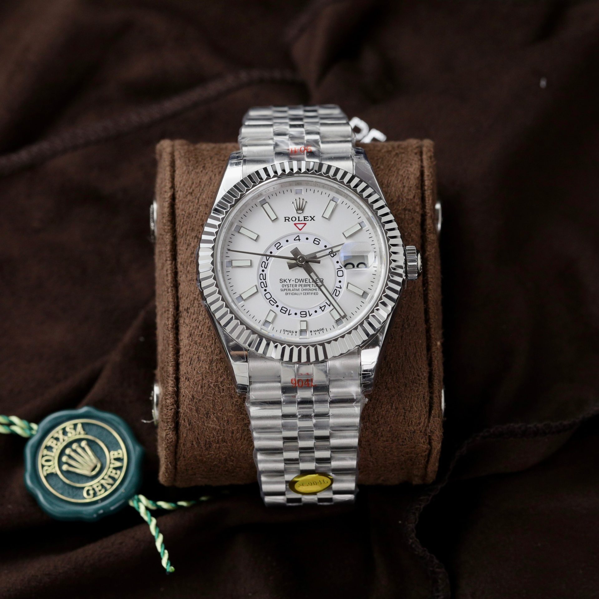 Rolex Replica 1:1 Watch Sky-Dweller White Dial Jubilee Strap 42mm