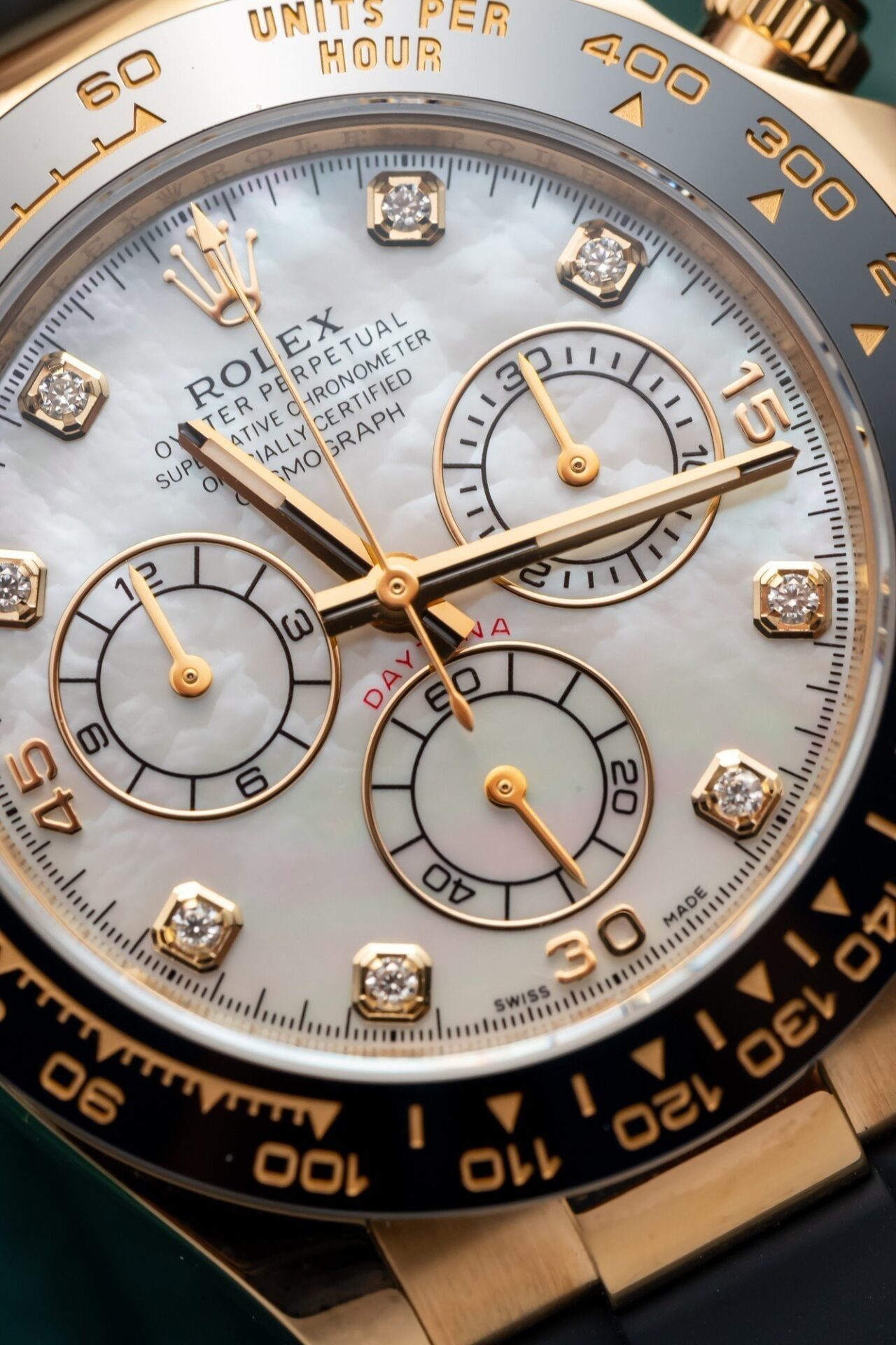 Rolex Daytona 116518 White Mother of Pearl Dial Rep 11 Watch With Moissanite Diamond Clean Factory 40mm