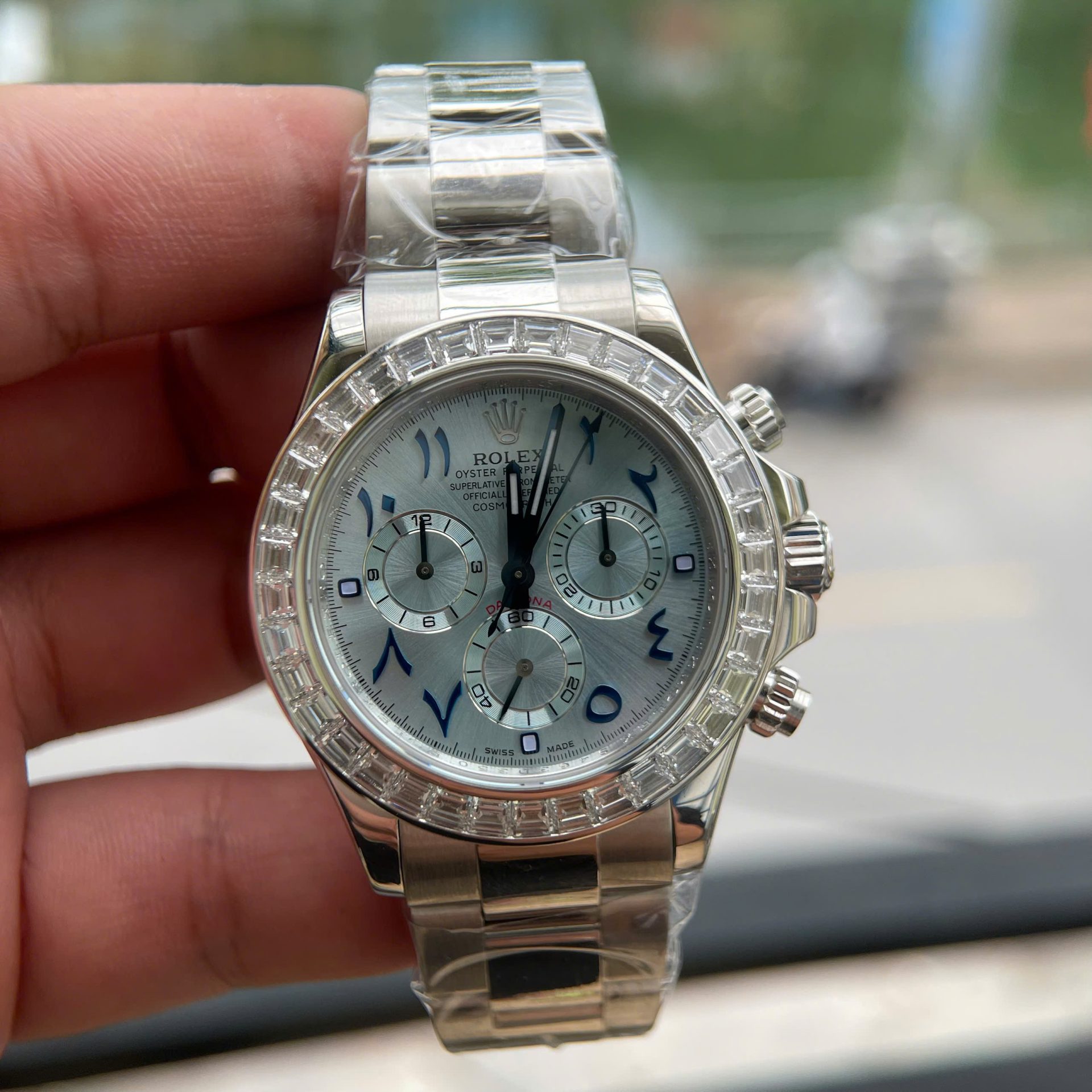 Rolex Daytona Best Replica Watch Custom Solid White Gold + Diamonds Baguette Hong Kong 40mm