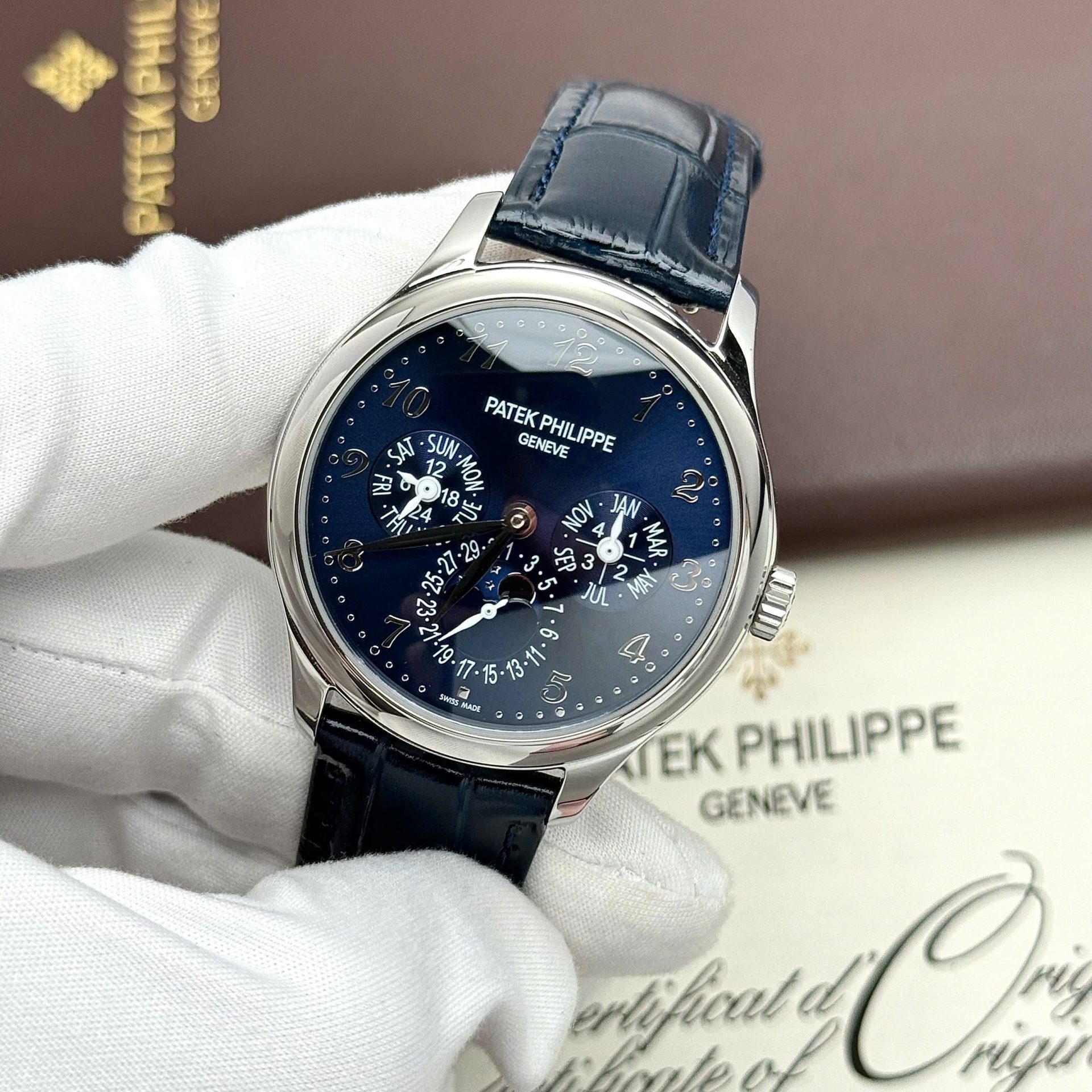 Patek Philippe Super Clone Watches Grand Complications 5327G Automatic Movement Blue Dial 40mm
