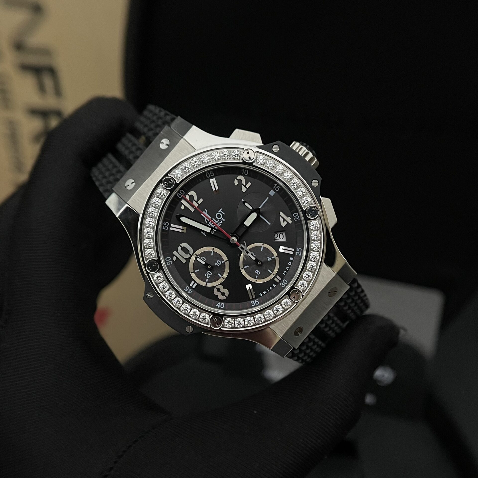 Hublot Replica 1:1 Watch Big Bang Chronograph With Diamond Bezel 44mm
