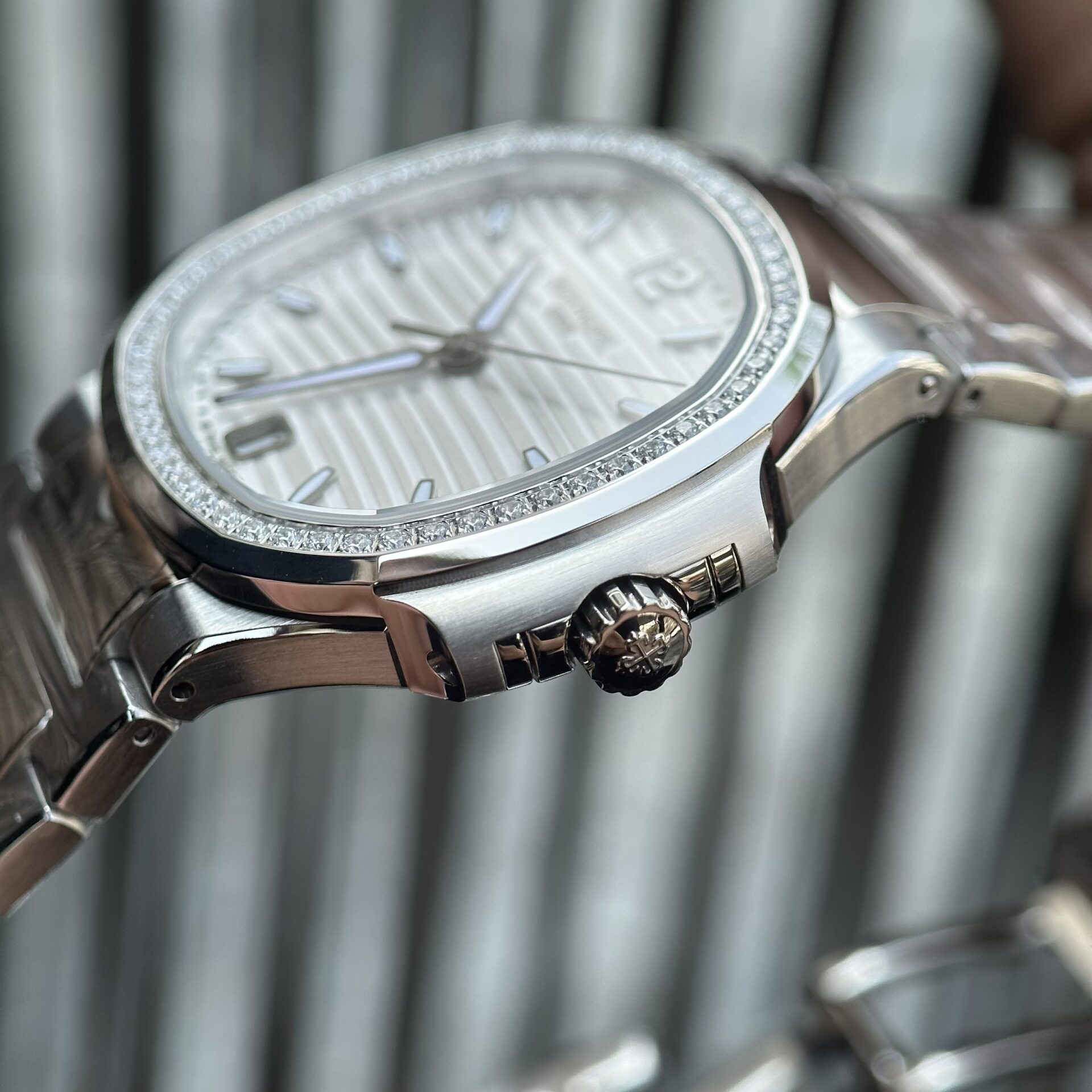 Patek Philippe Replica 11 Watch Nautilus 7118 White With Diamond Bezel Factory 3K 35.2mm
