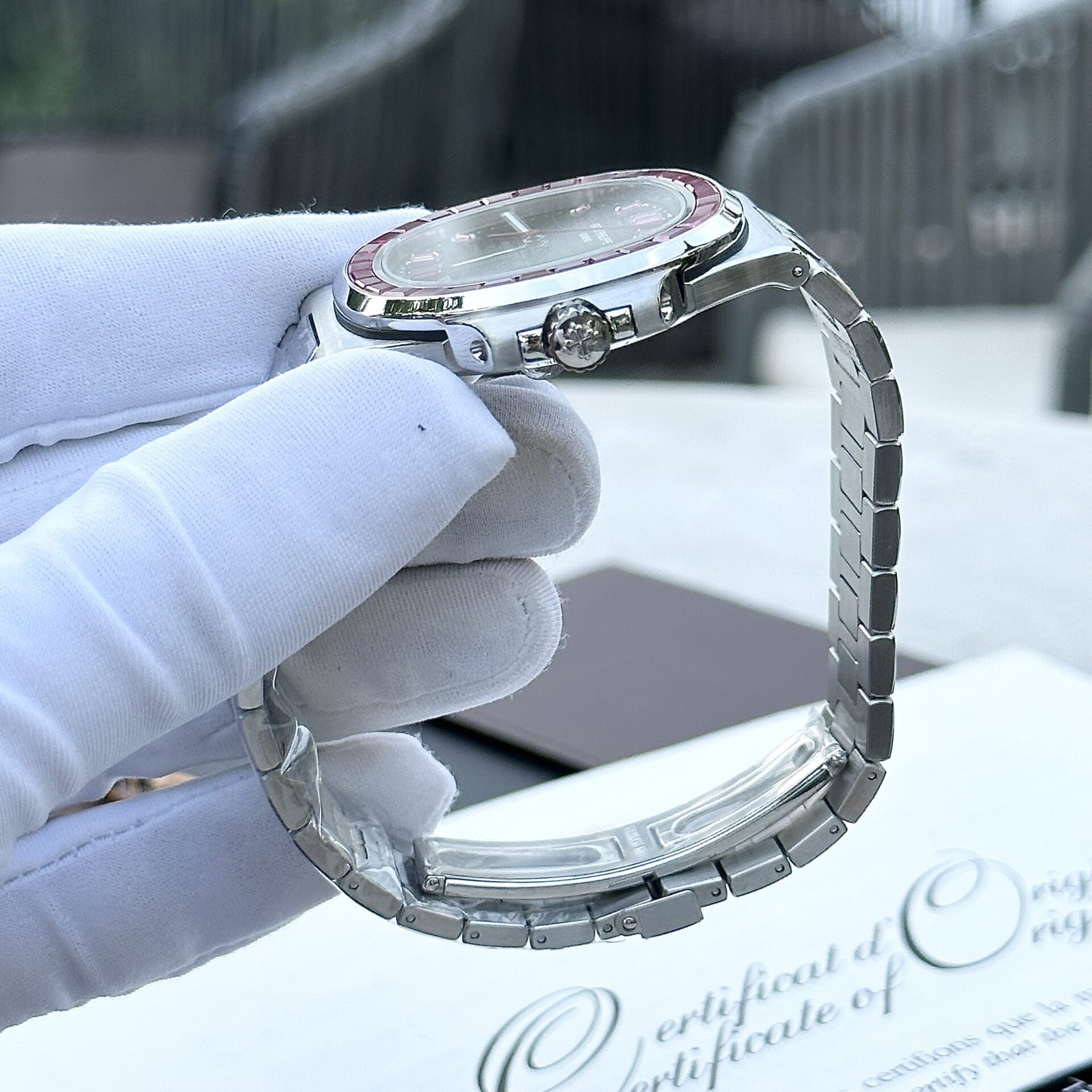 Patek Philippe Nautilus 5723 Replica 1:1 Watch Red Ruby Bezel 40mm