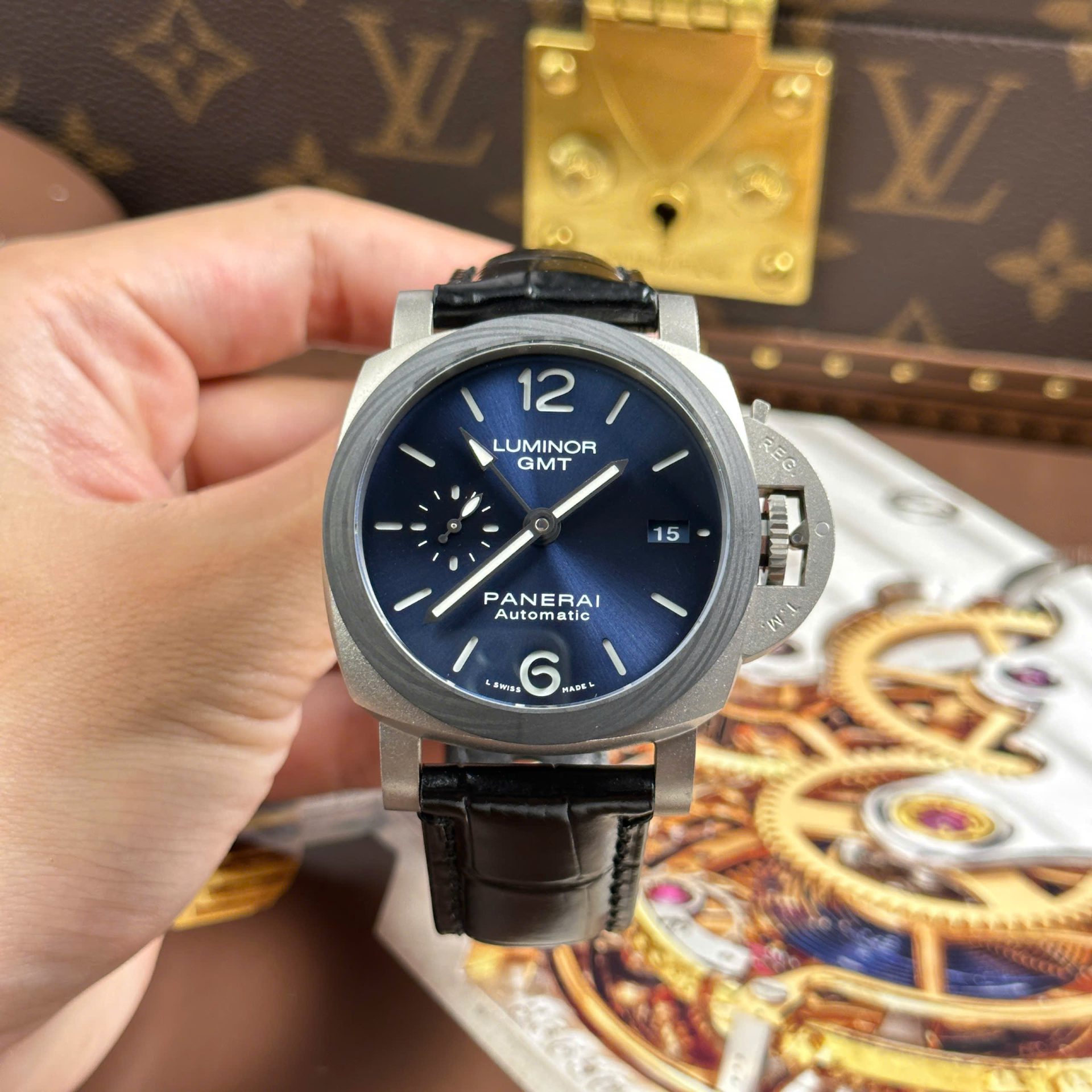 Panerai Luminor GMT PAM1279 Replica Watches Automatic Movement Leather Strap VS Factory 42mm