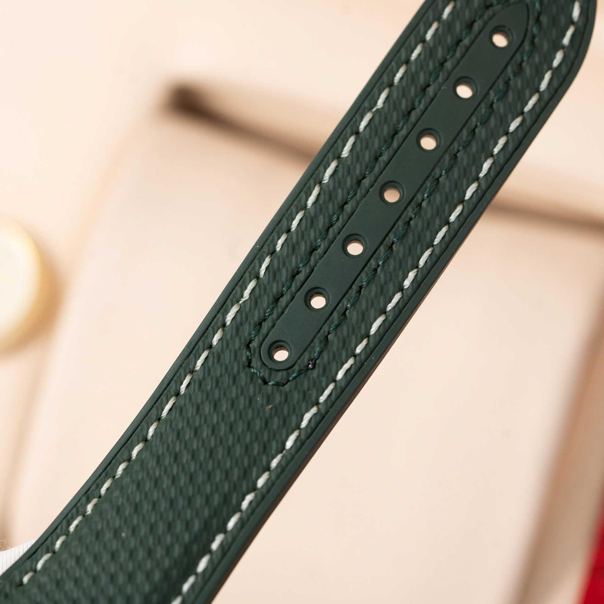 Omega Replica Watch Planet Ocean 600M Grey Dial Rubber Strap VS Factory 43.5mm