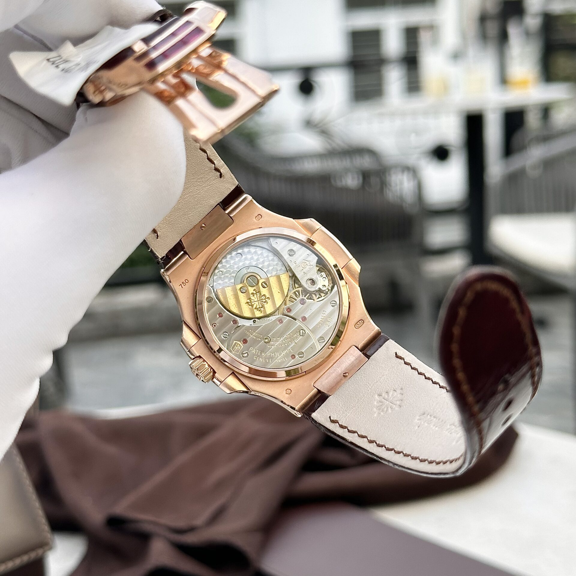 Patek Philippe Nautilus 5724 Gold Wrapped With Ruby Replica Watch 40mm