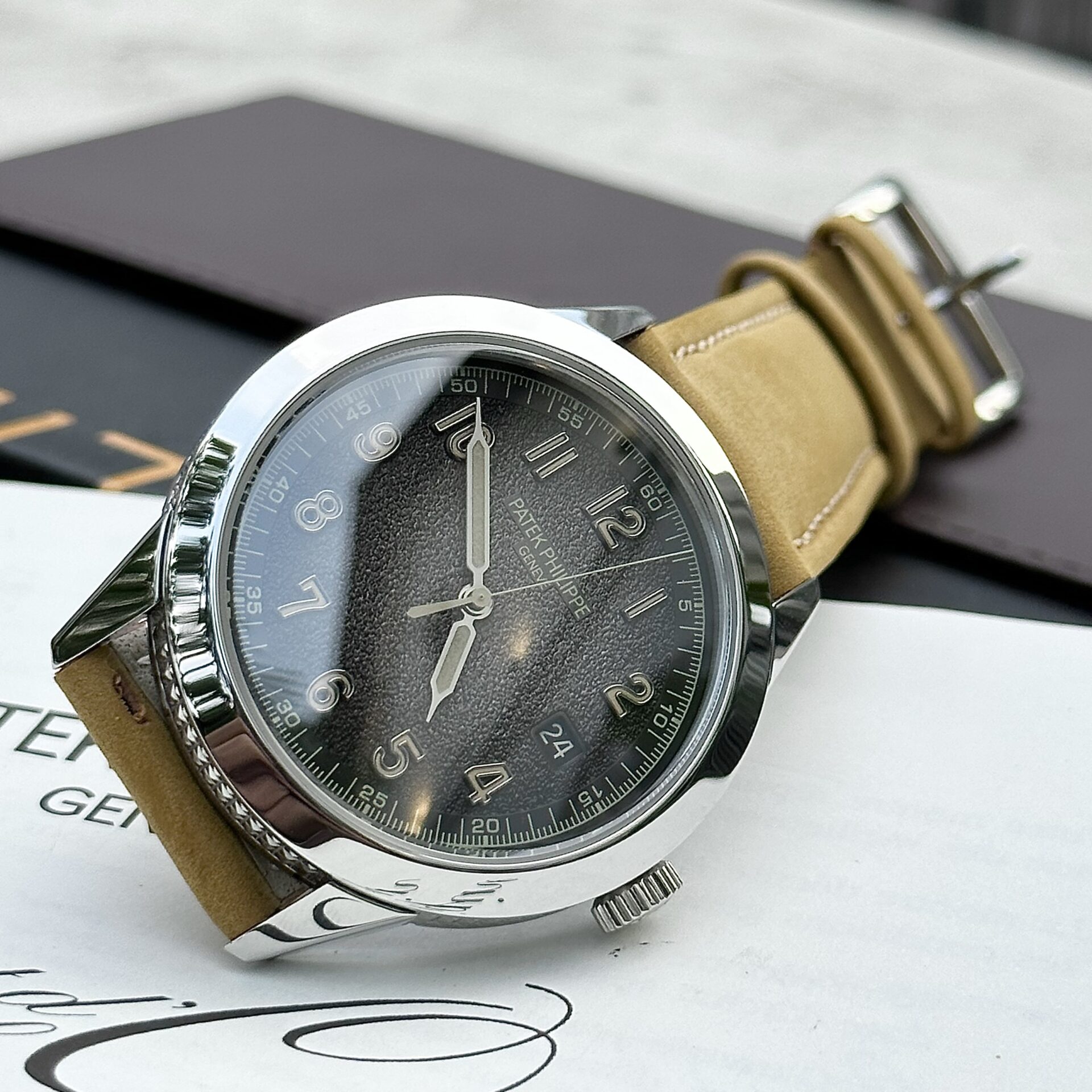 Patek Philippe Calatrava 5226G Replica 1:1 Watch Men s Leather Strap 40mm