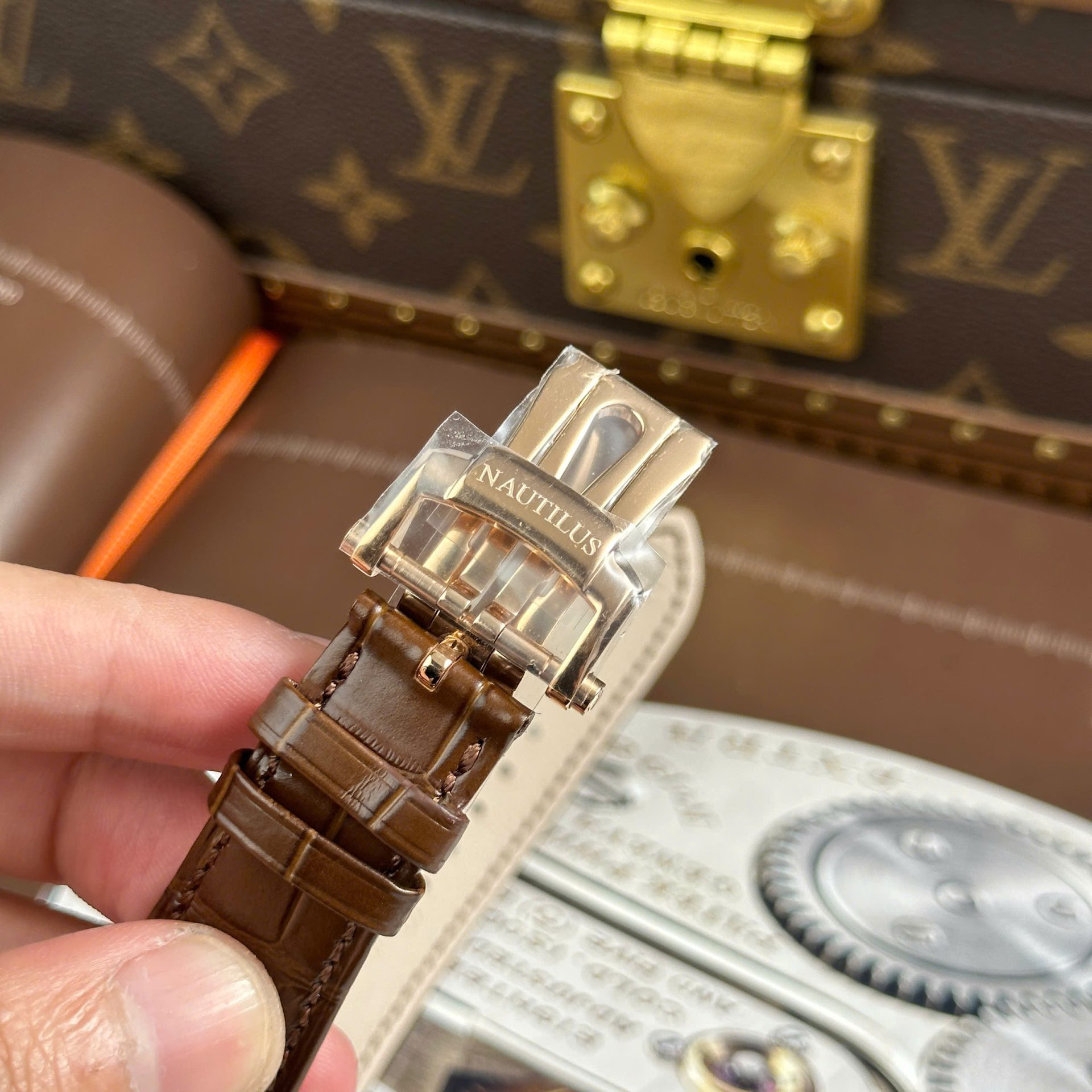 Patek Philippe Nautilus 5712R Replica Watches Gray Dial Leather Strap PPF Factory Version 3 40mm