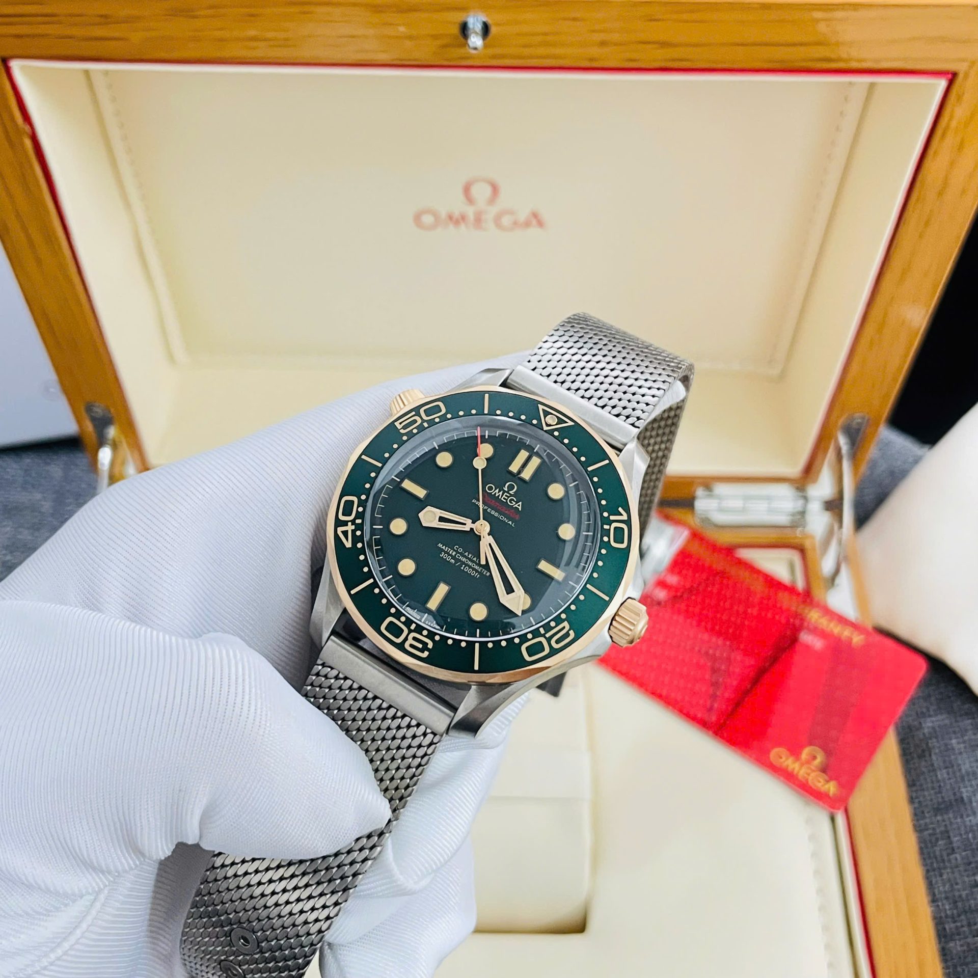 Omega Replica Watches Seamaster Bronze Gold on Titanium Green Dial VS Factory 42mm