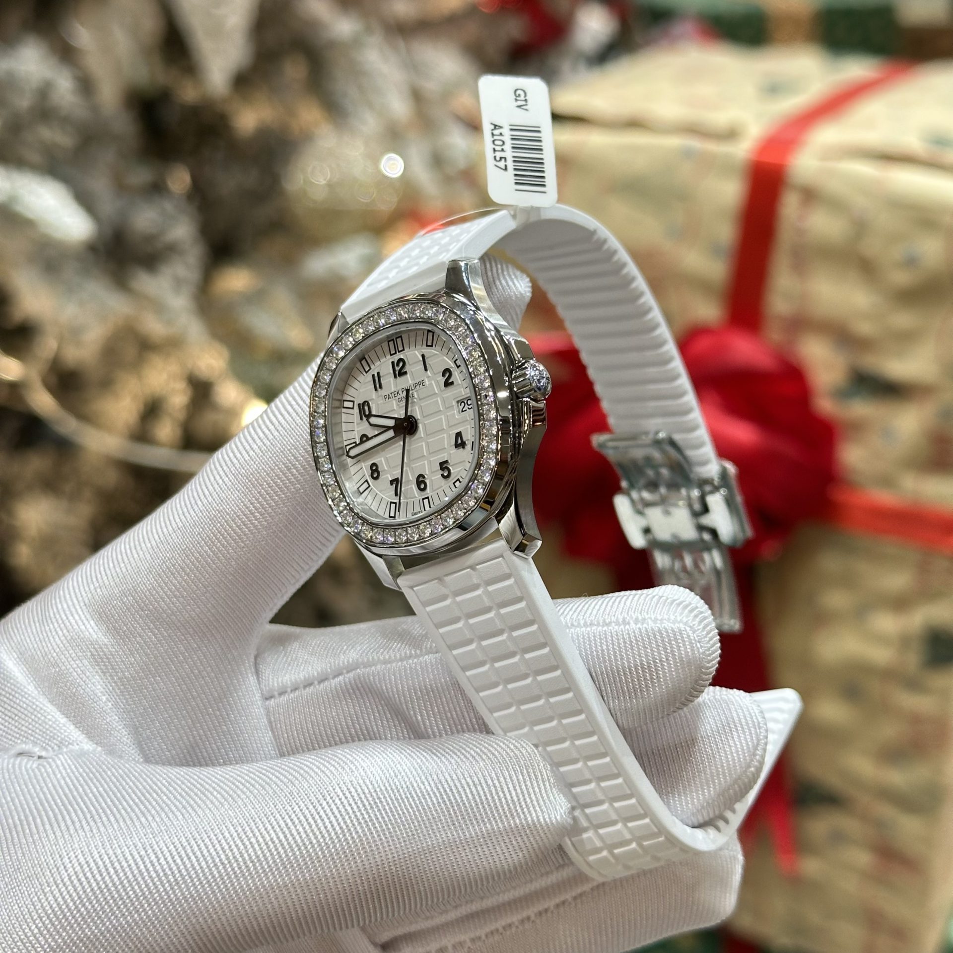 Patek Philippe Replica 1:1 Watch Aquanaut 5067A With Moissanite Diamond 35.6mm