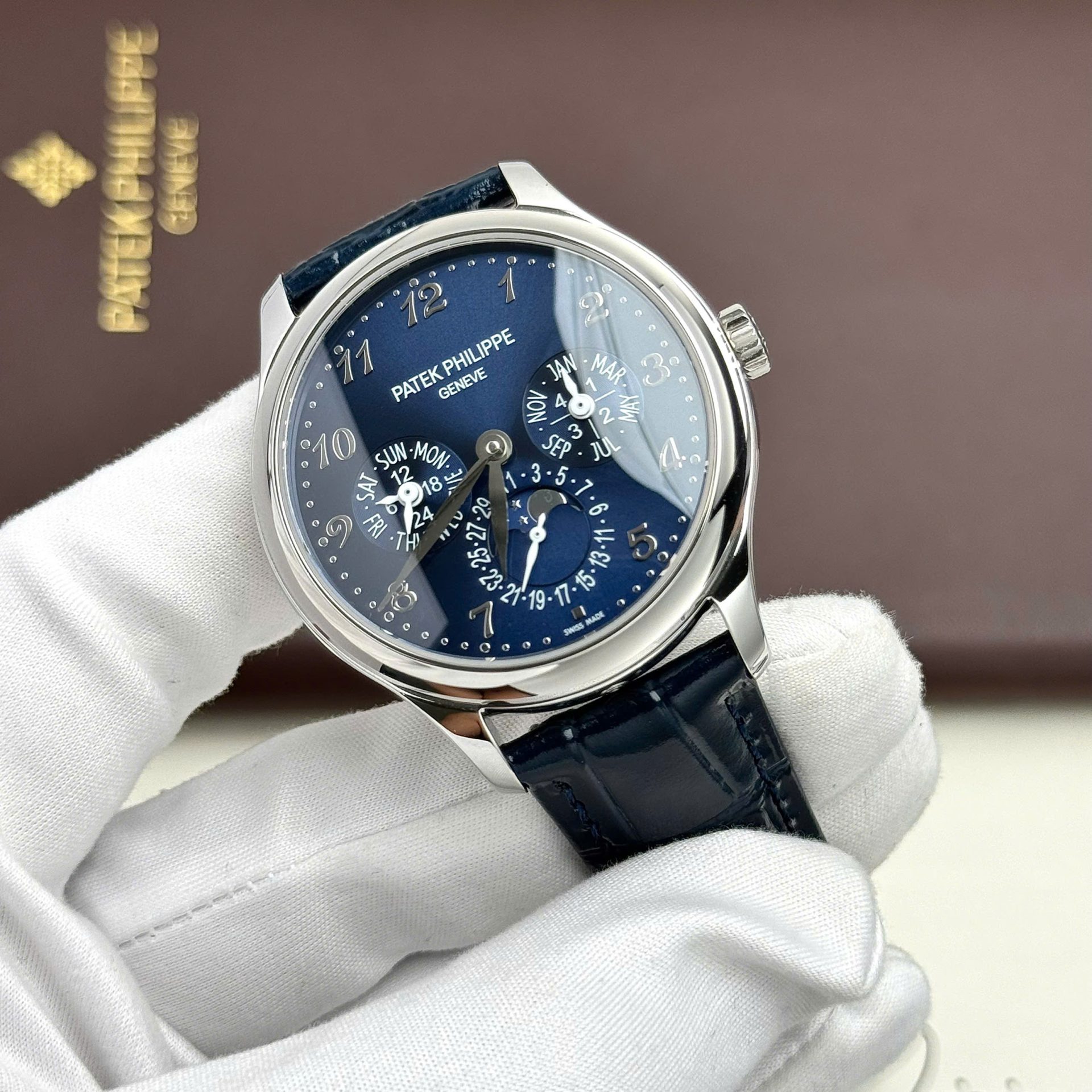 Patek Philippe Super Clone Watches Grand Complications 5327G Automatic Movement Blue Dial 40mm