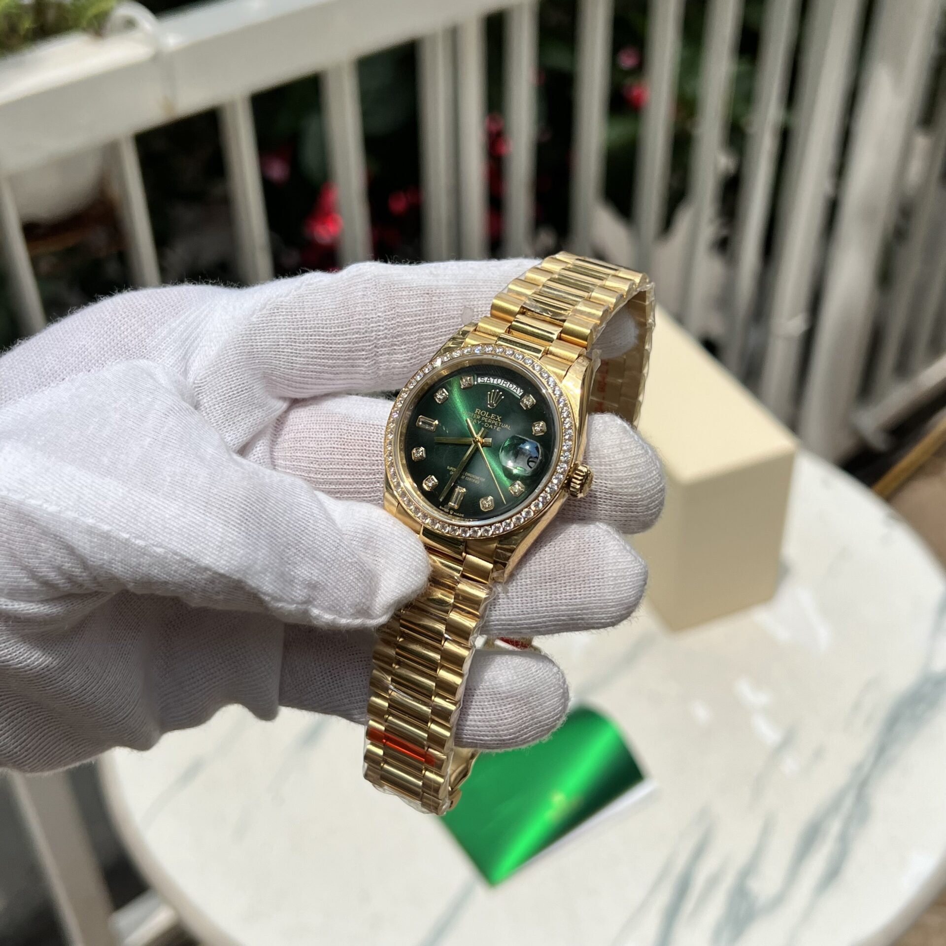 Rolex Replica 1:1 Watch Day-Date Green Dial With Diamonds EW 36mm