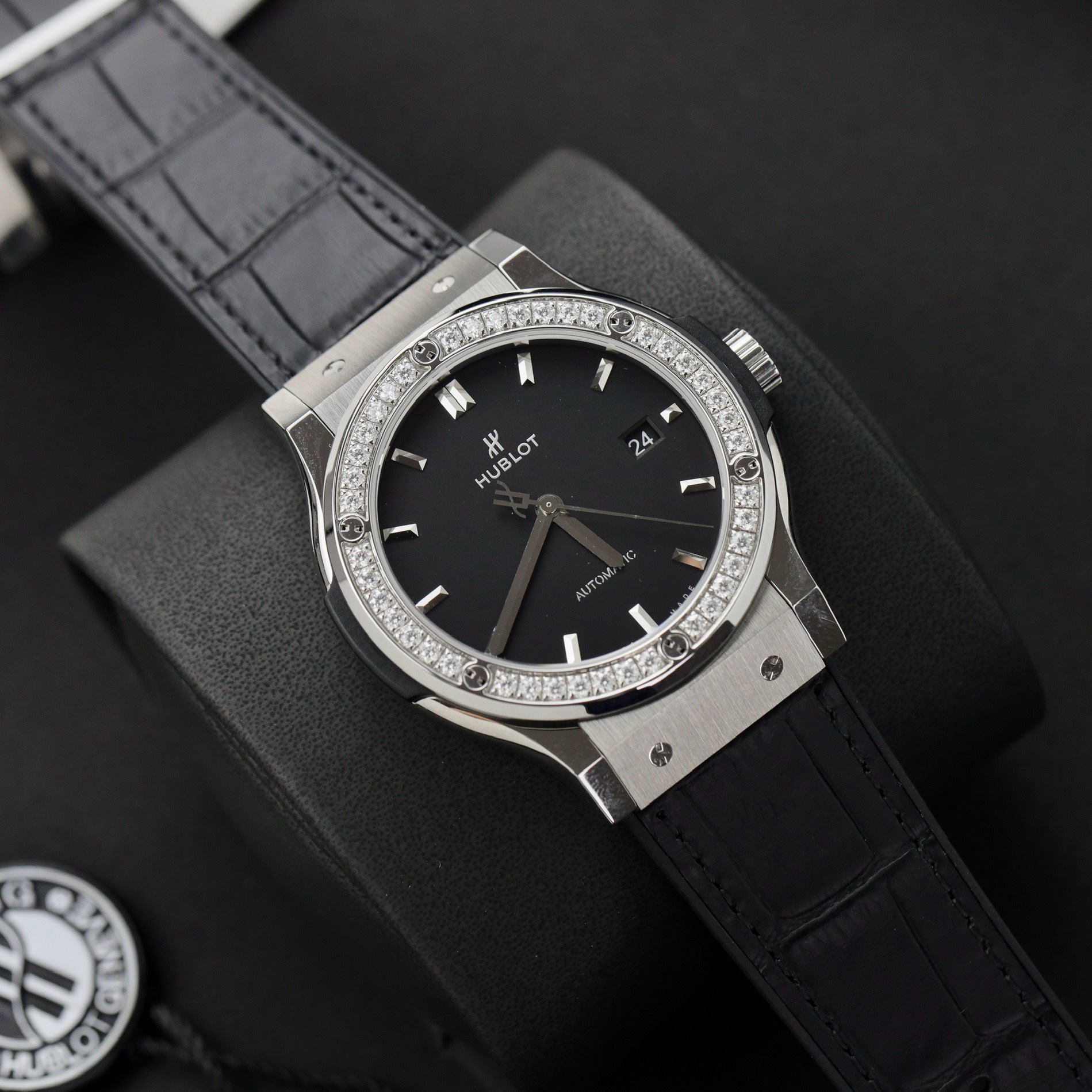 Hublot Replica 11 Watch Classic Fusion Face Black Moissanite Diamond APS Factory 42mm